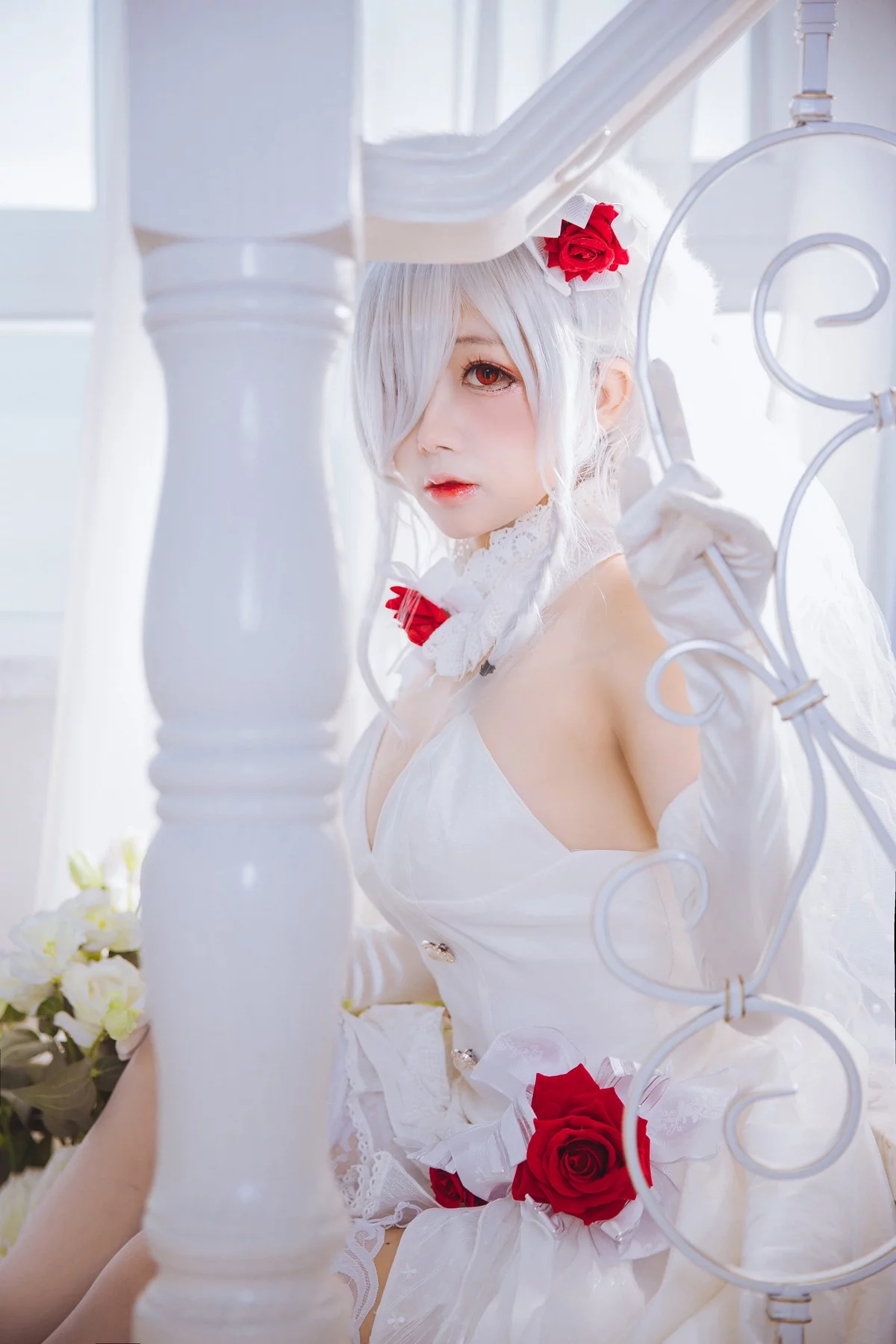 Cosplay美女日奈娇G36C礼服主题性感白色礼裙配白色蕾丝吊袜秀美腿诱惑写真40P
