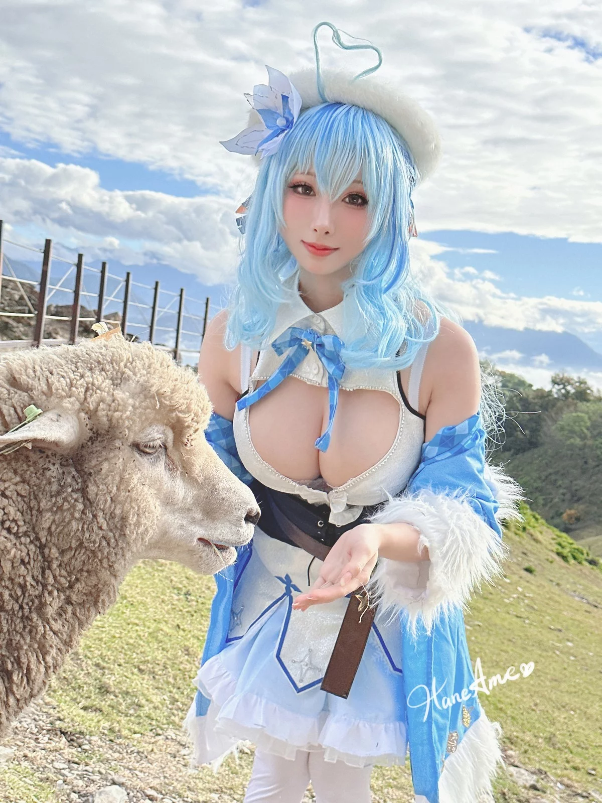 Coser美女雨波_HaneAme-2022年11月合集私房情趣服饰露傲人豪乳惹火诱惑写真154P