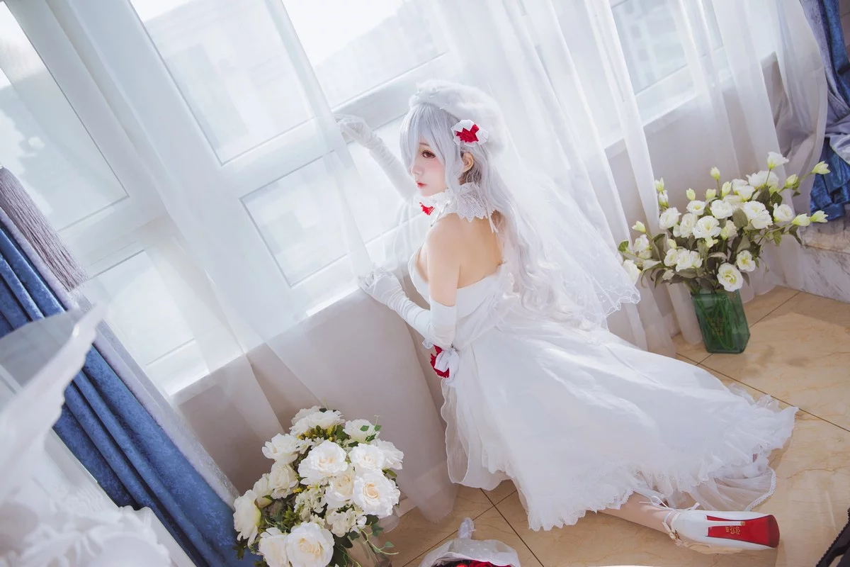 Cosplay美女日奈娇G36C礼服主题性感白色礼裙配白色蕾丝吊袜秀美腿诱惑写真40P