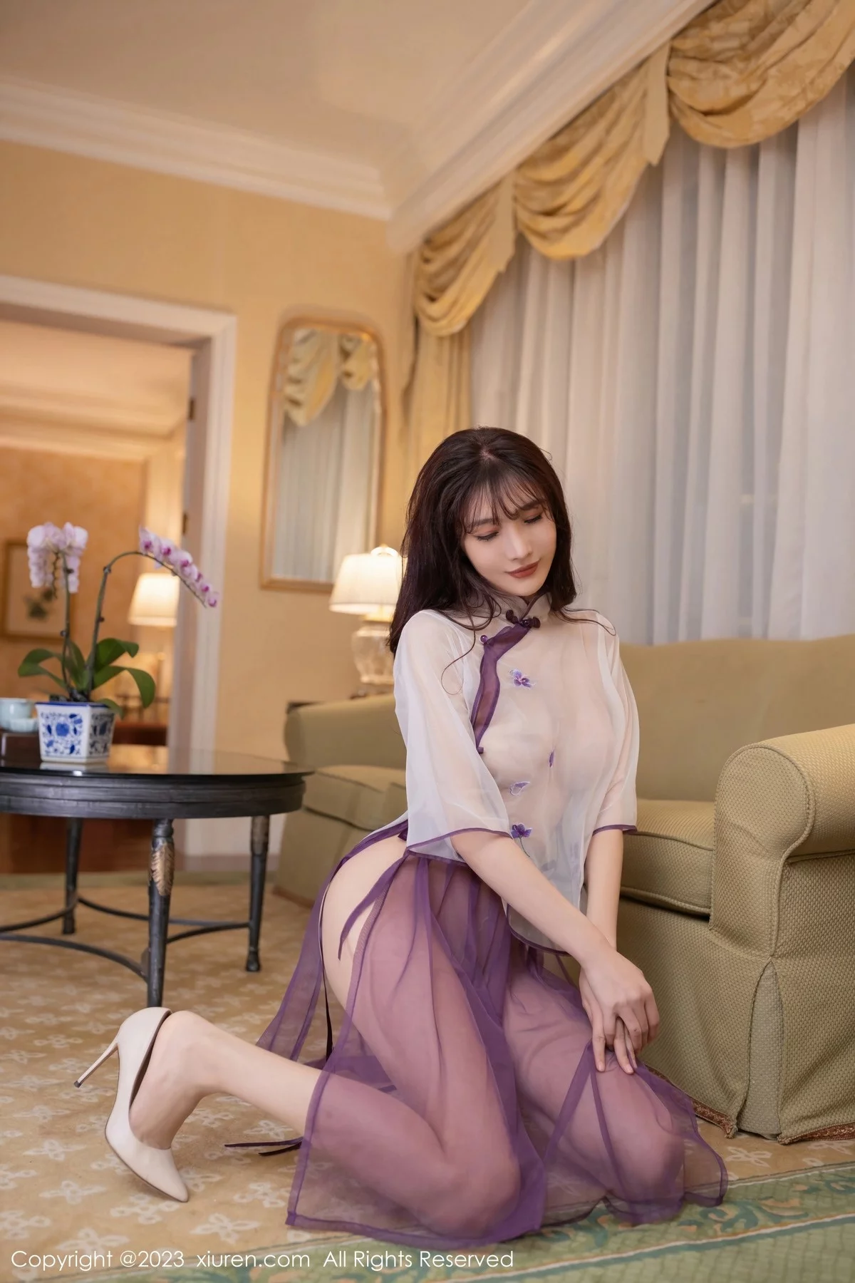 XiuRen第6608期_模特陆萱萱性感紫色轻透古装服饰透视秀惹火身材极致诱惑写真80P