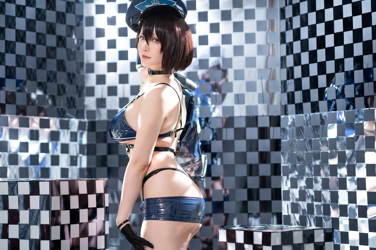 Coser小姐姐星之迟迟巴尔的摩赛车服主题性感赛车女郎服饰秀丰满身材诱惑写真51P