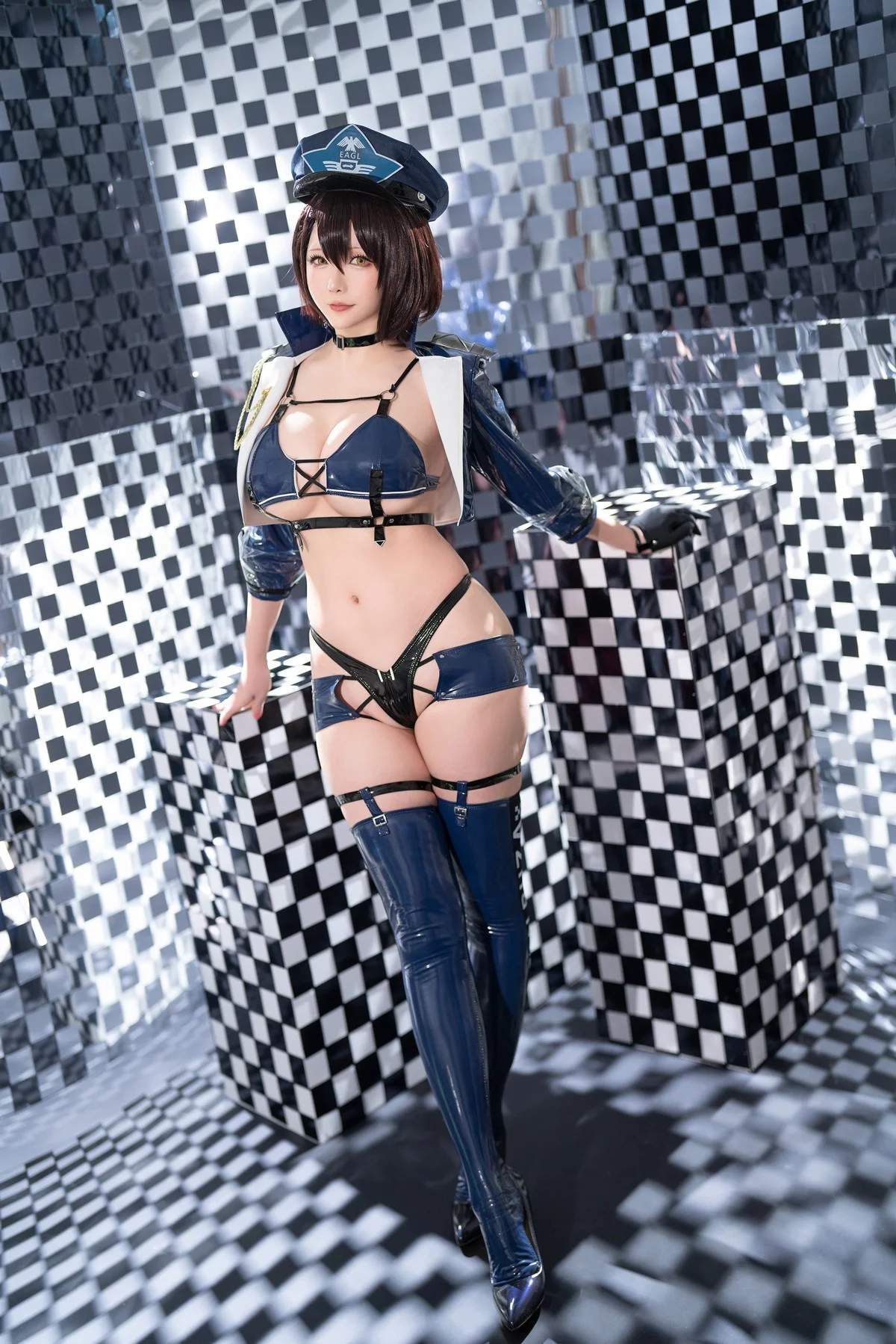 Coser小姐姐星之迟迟巴尔的摩赛车服主题性感赛车女郎服饰秀丰满身材诱惑写真51P