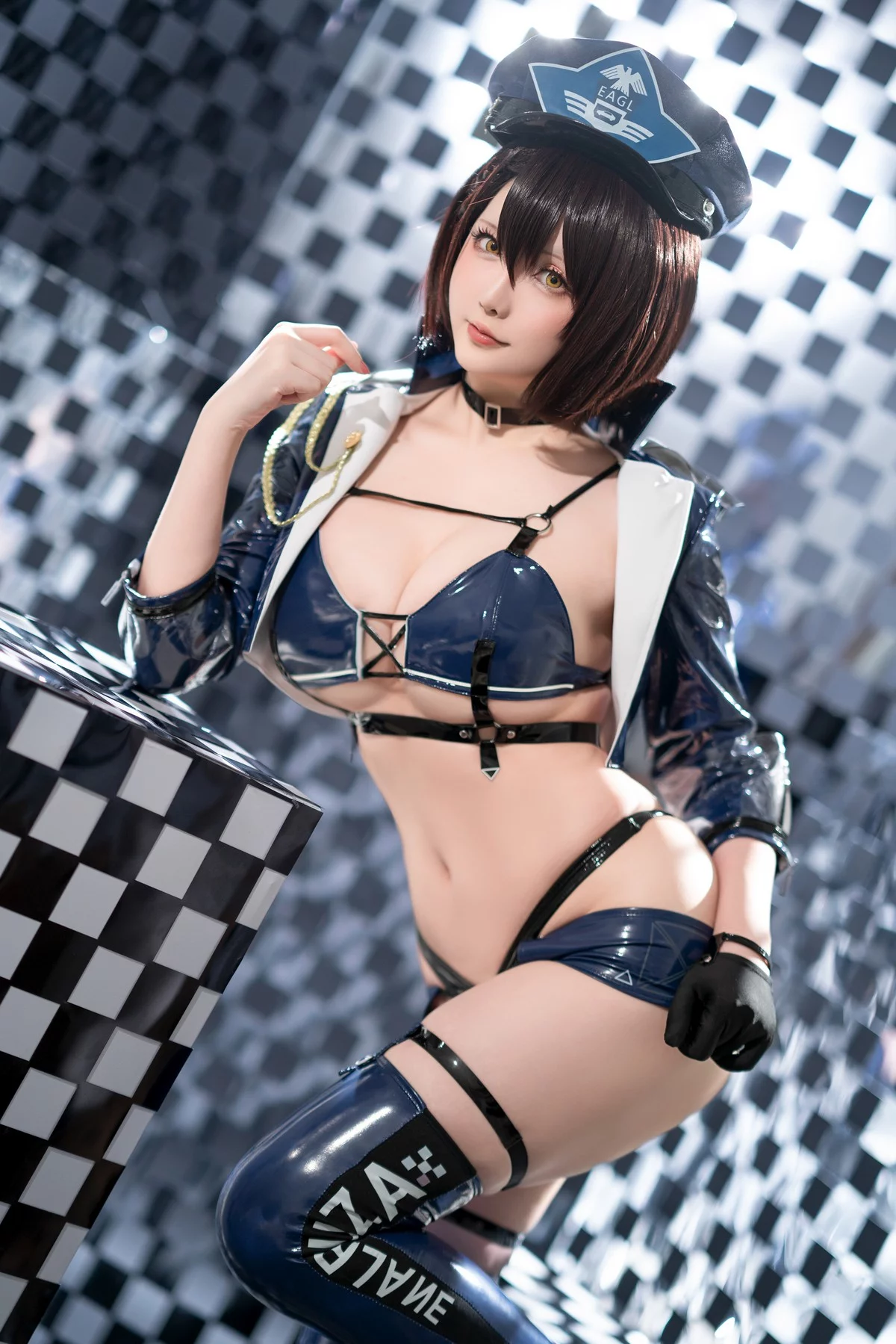 Coser小姐姐星之迟迟巴尔的摩赛车服主题性感赛车女郎服饰秀丰满身材诱惑写真51P
