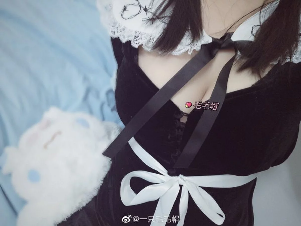 微博妹子一只毛毛帽视图精选合集主题私房性感服饰系列秀丰满身材诱惑写真210P