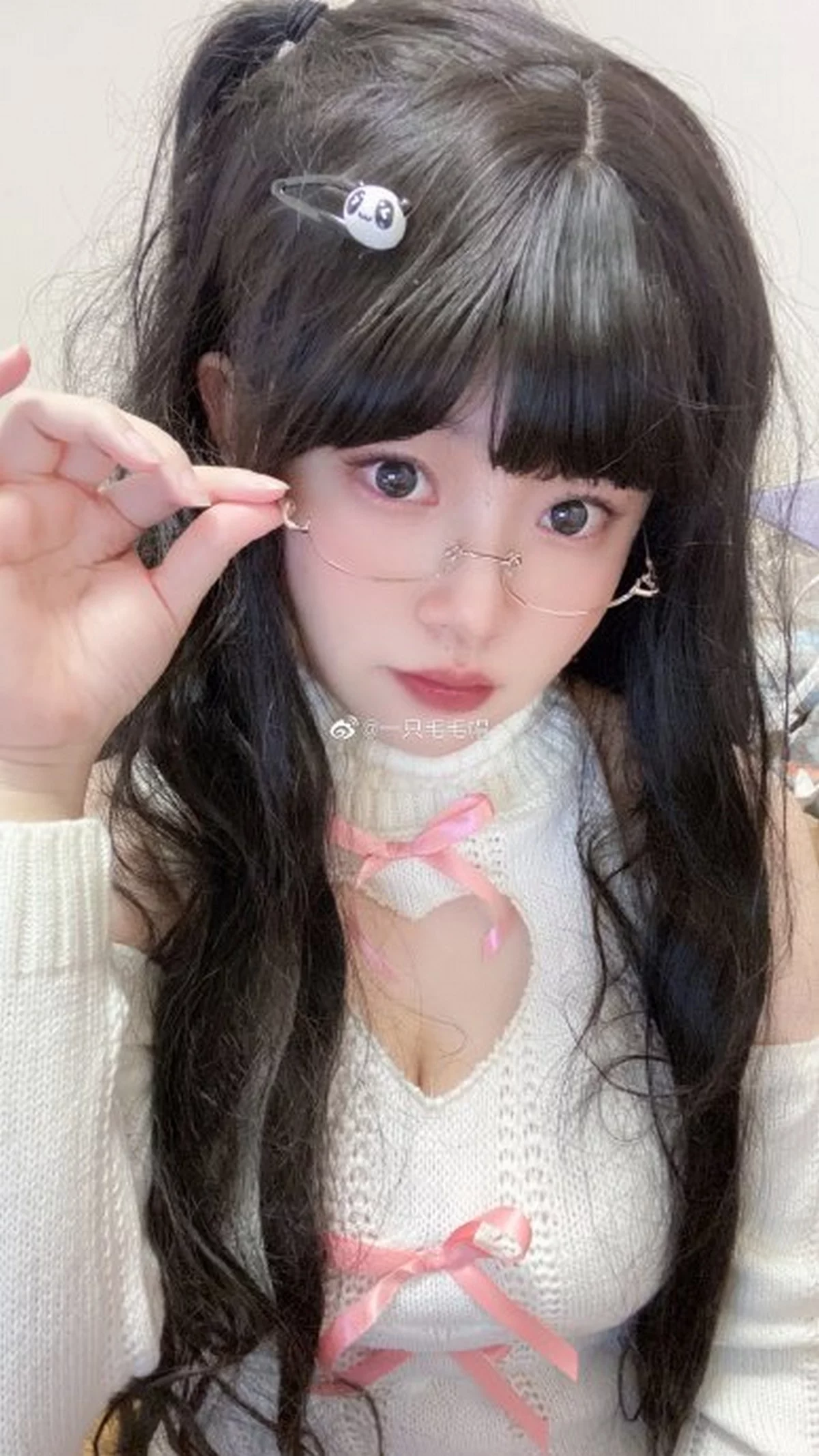微博妹子一只毛毛帽视图精选合集主题私房性感服饰系列秀丰满身材诱惑写真210P