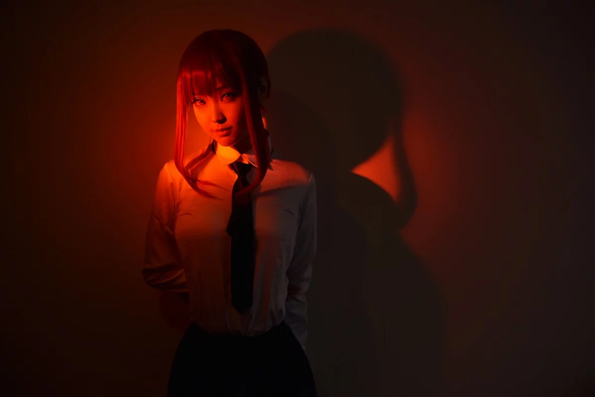 Coser妹子Ely_eee-Makima主题性感护士装配黑丝吊袜秀完美身材撩人诱惑写真61P