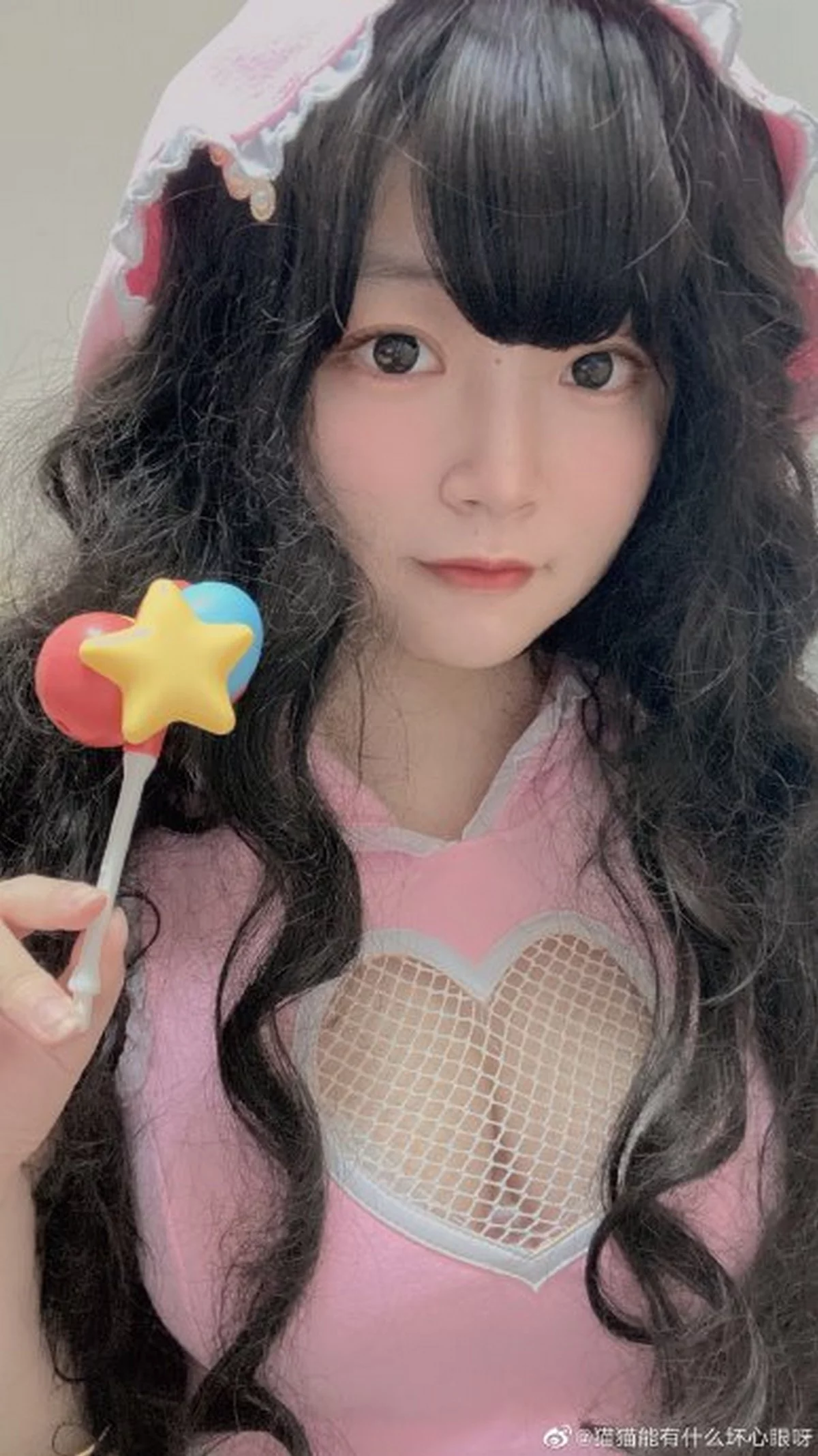 微博妹子一只毛毛帽视图精选合集主题私房性感服饰系列秀丰满身材诱惑写真210P