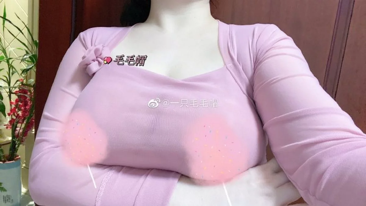 微博妹子一只毛毛帽视图精选合集主题私房性感服饰系列秀丰满身材诱惑写真210P
