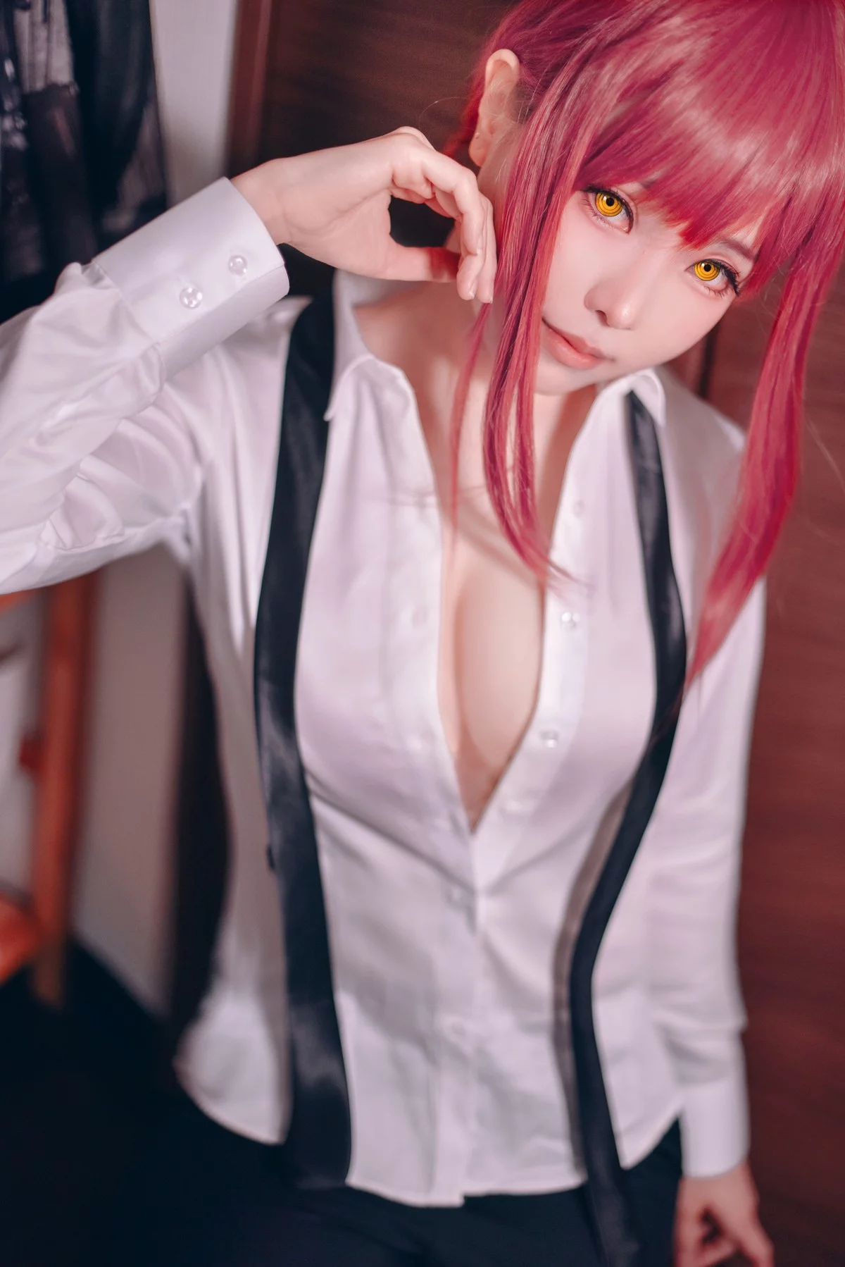 Coser妹子Ely_eee-Makima主题性感护士装配黑丝吊袜秀完美身材撩人诱惑写真61P