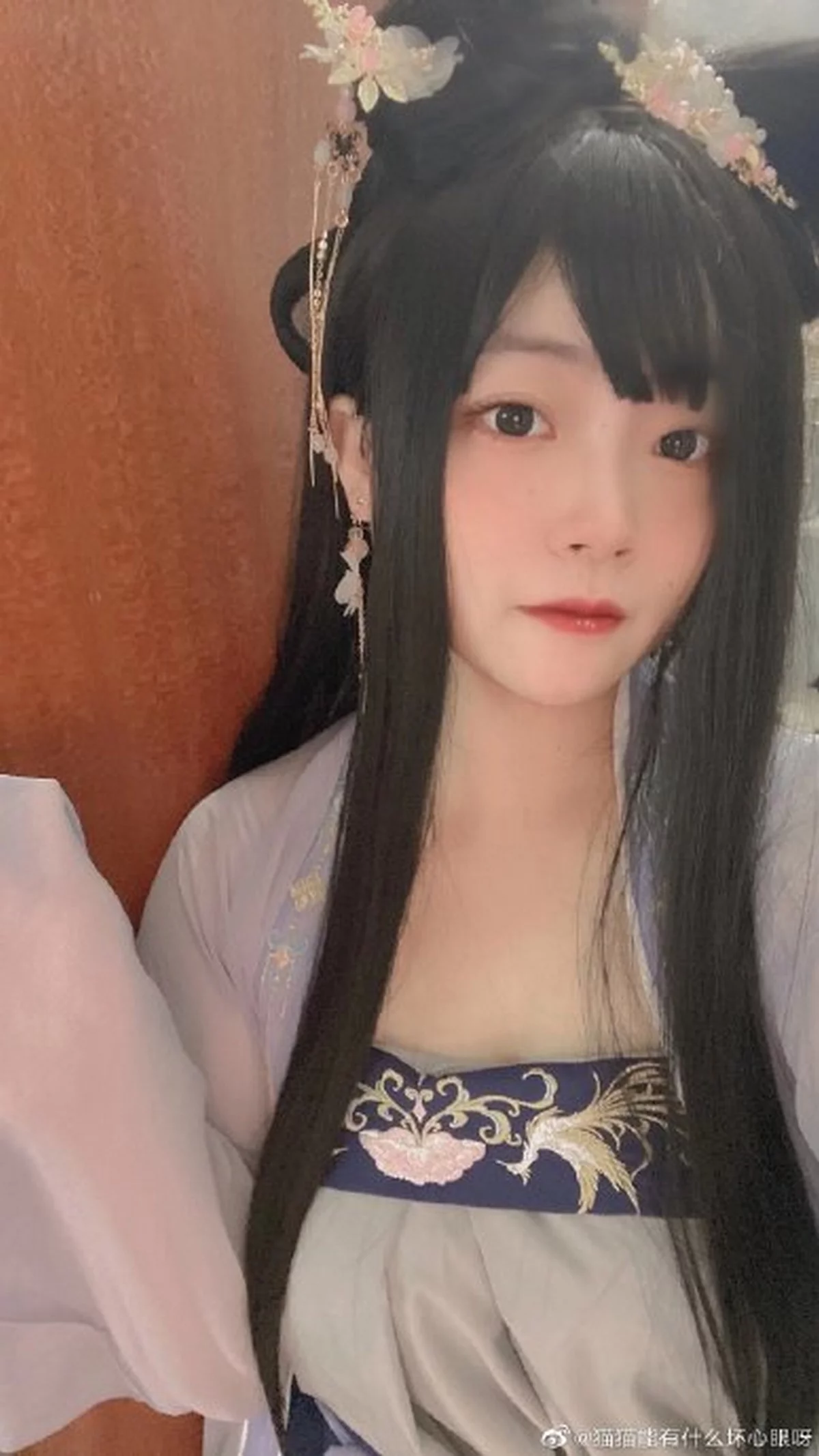 微博妹子一只毛毛帽视图精选合集主题私房性感服饰系列秀丰满身材诱惑写真210P