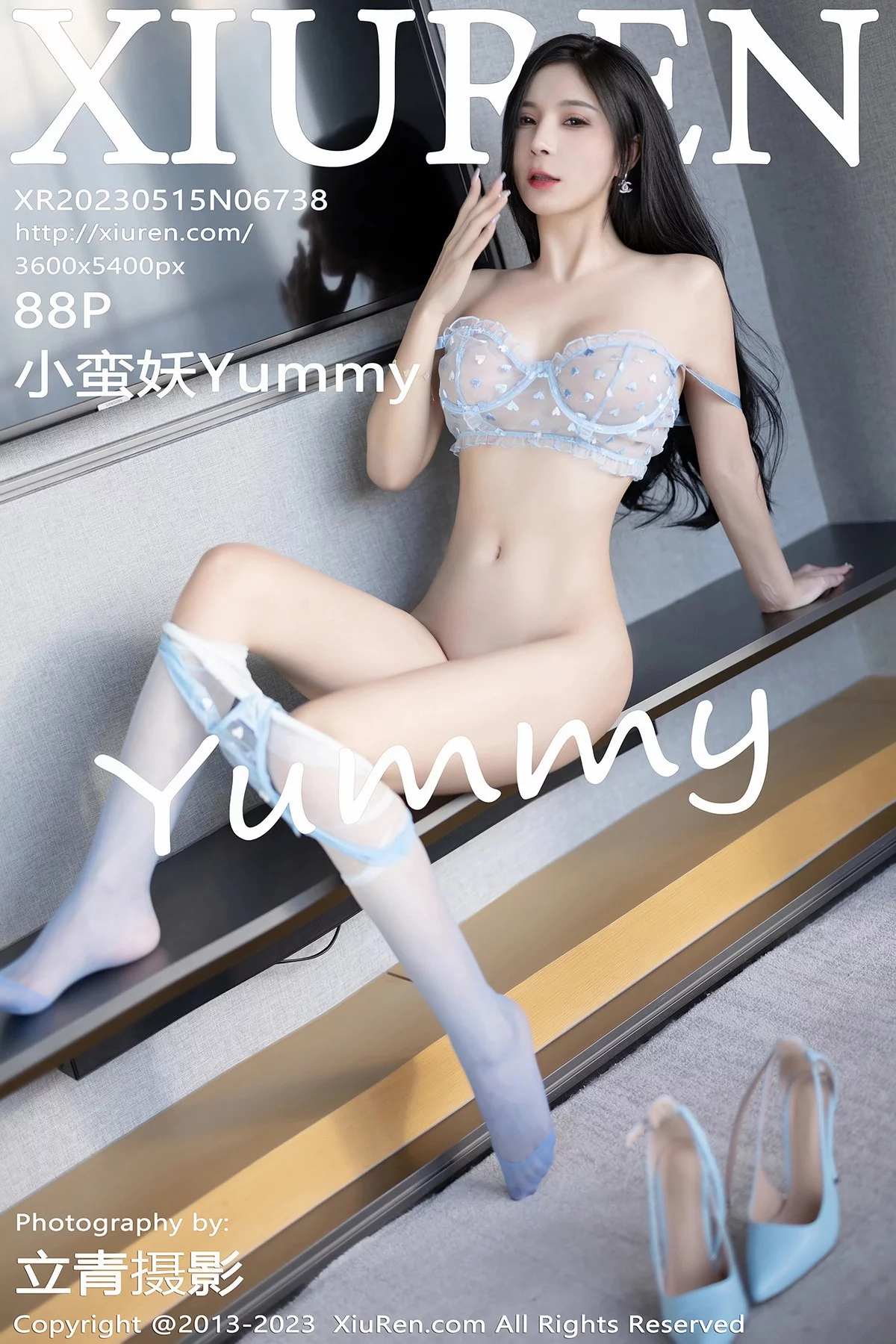 XiuRen第6738期_模特小蛮妖Yummy淡蓝色轻透蕾丝内衣配超薄丝袜迷人诱惑写真88P