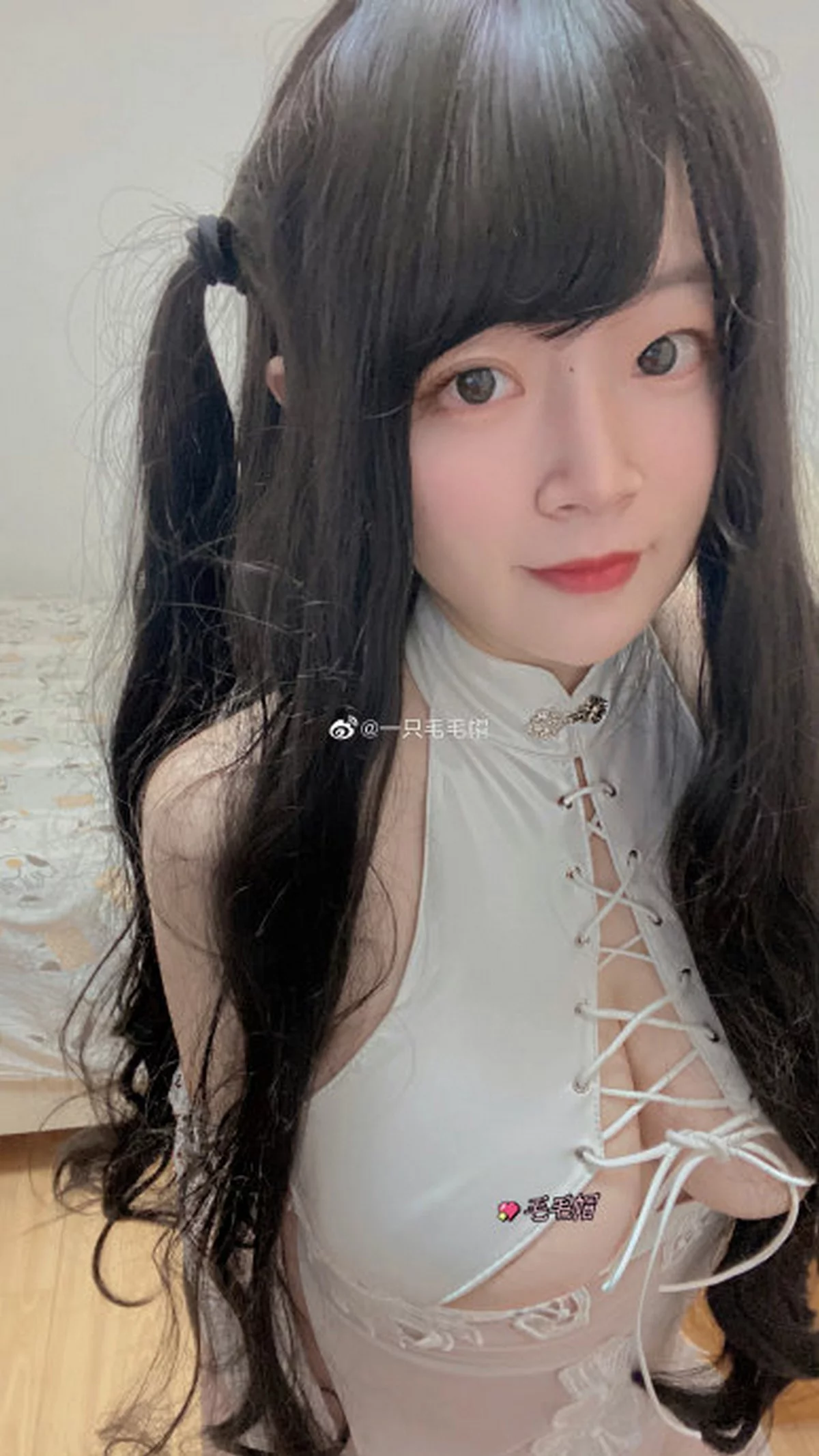 微博妹子一只毛毛帽视图精选合集主题私房性感服饰系列秀丰满身材诱惑写真210P
