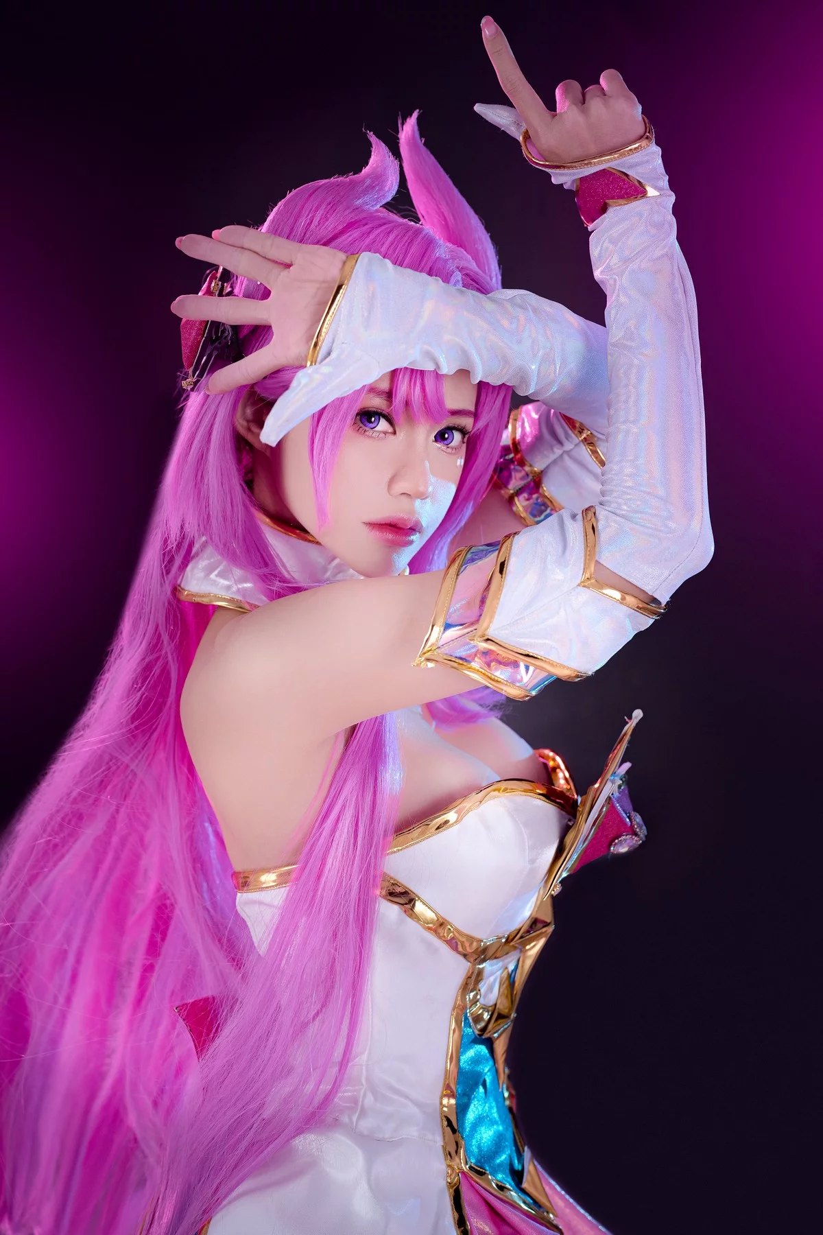 网络美女PingPing-Star Guardian Kai'Sa主题性感红色情趣内衣秀惹火身材诱惑写真72P