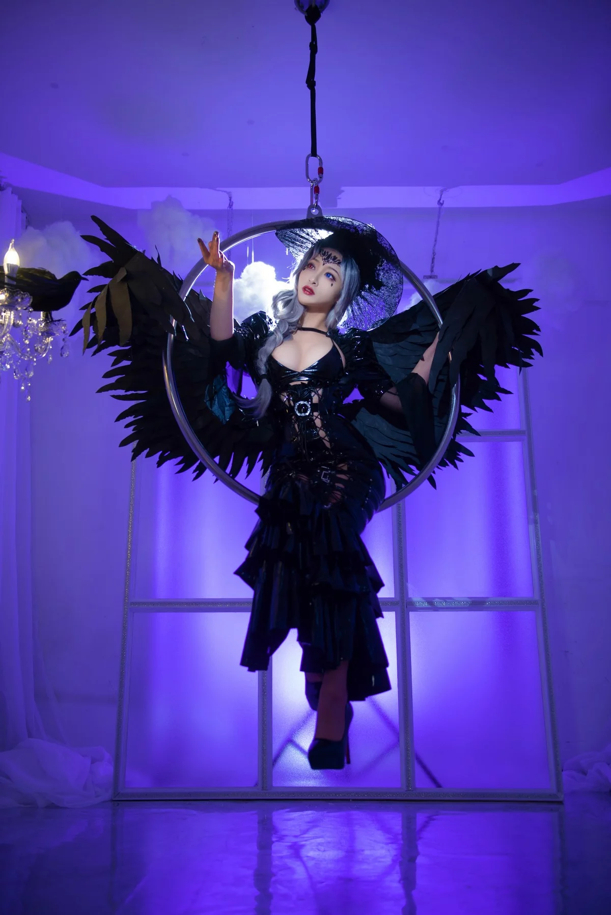 动漫博主洛璃LoLiSAMA魔女莉莉丝主题性感黑色皮质连衣长裙秀完美身材诱惑写真74P