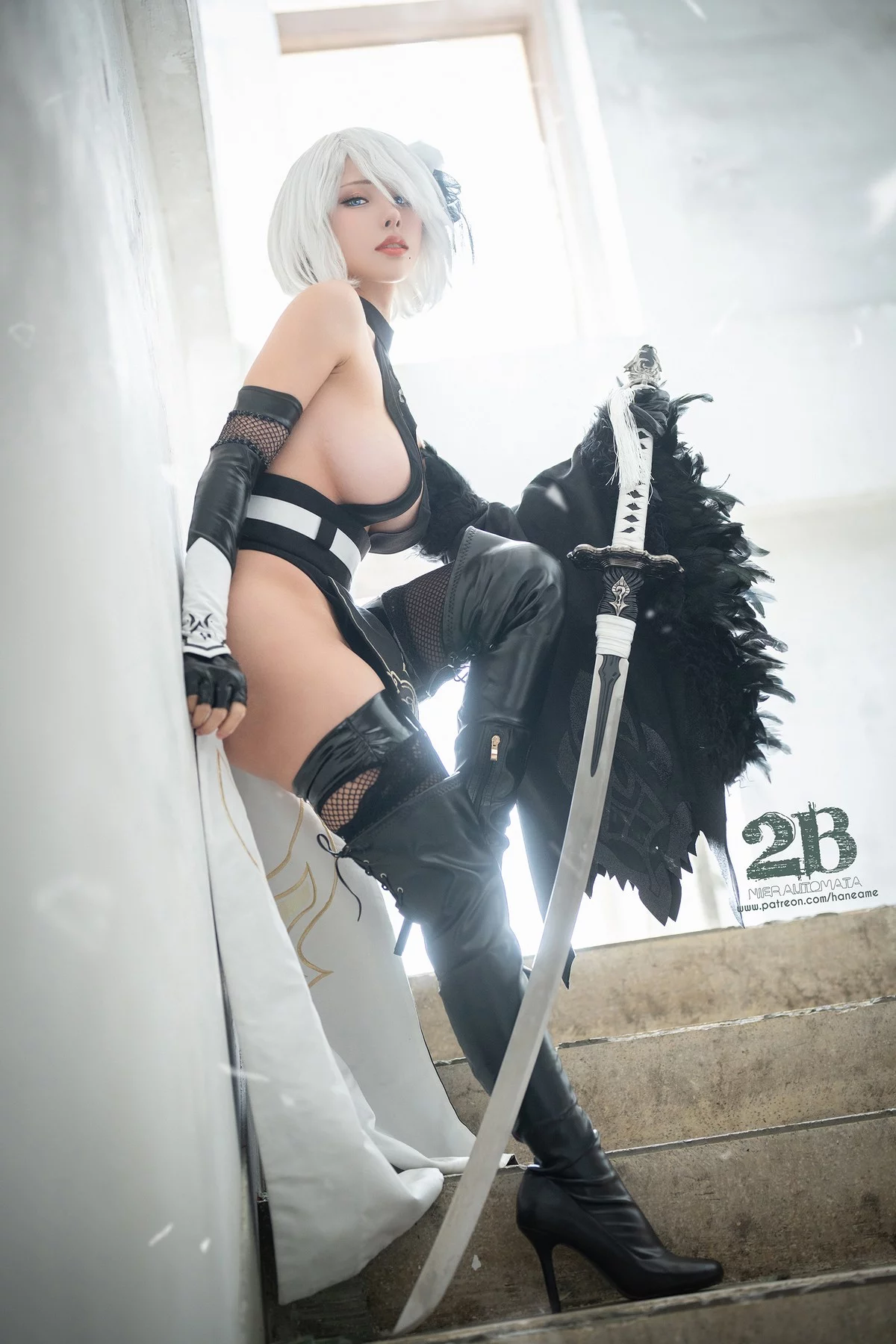 Coser美女雨波_HaneAme-2B新写真主题性感情趣服饰露油亮肌肤惹火诱惑写真92P