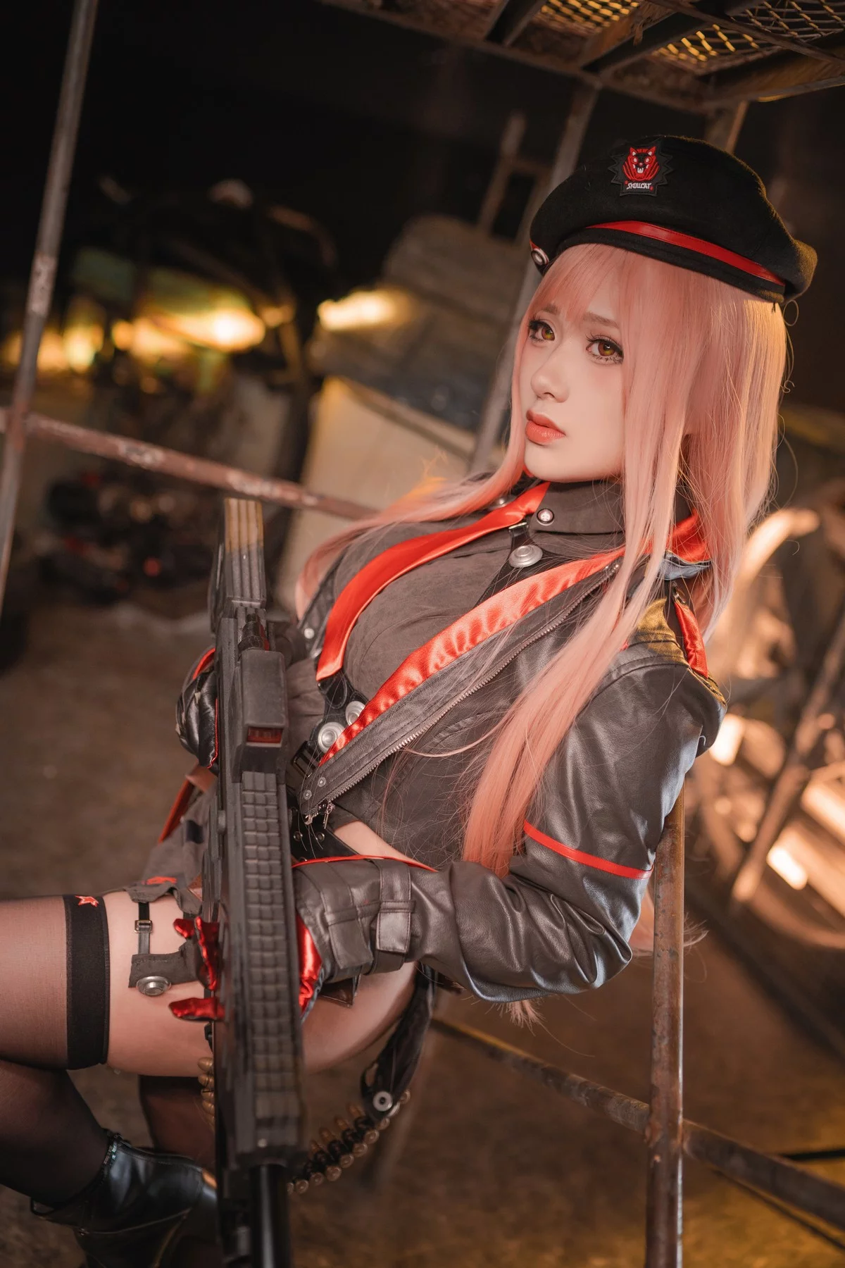 网络美女柘烟_Zuken妮姬胜利女神主题性感黑色服饰配黑丝袜秀翘臀美腿诱惑写真48P