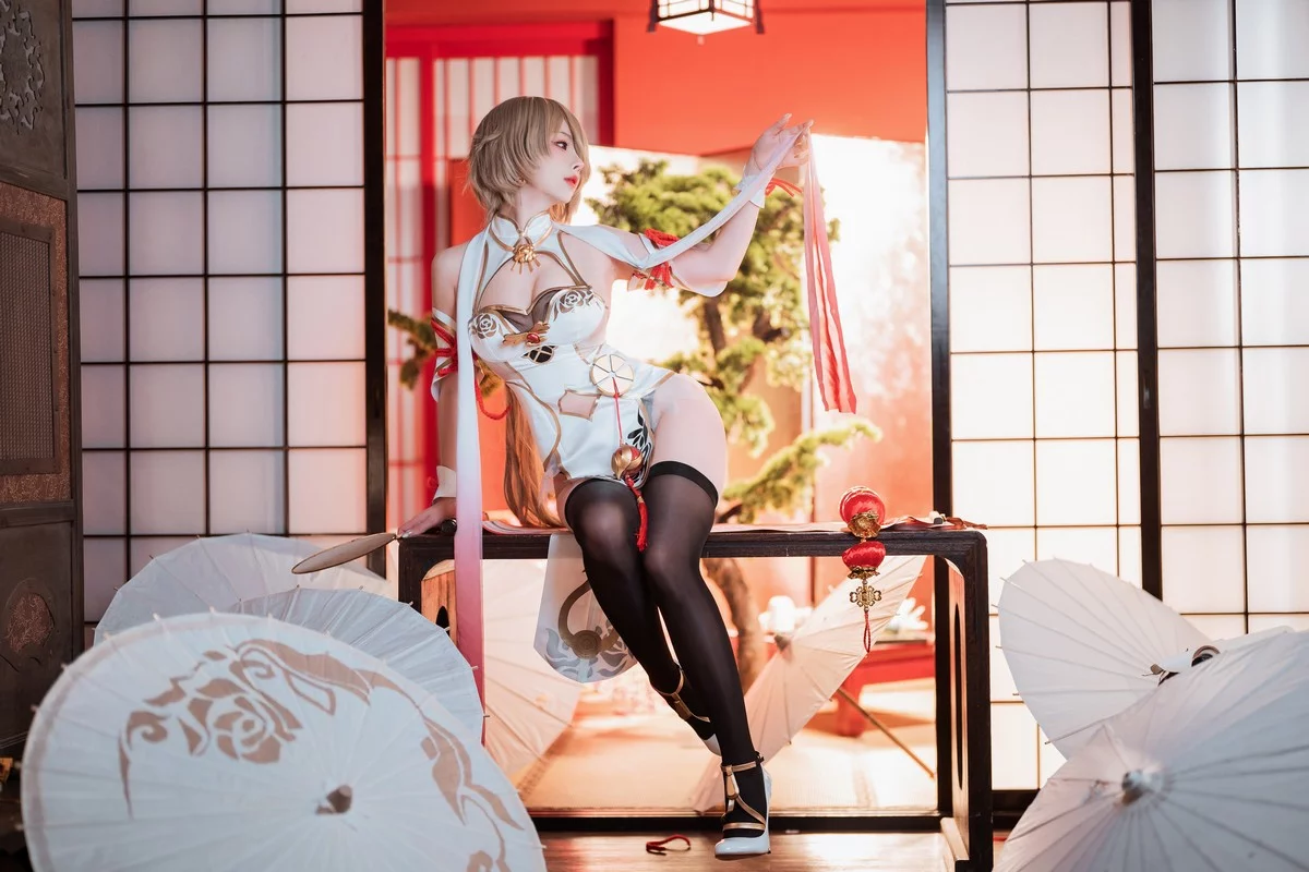 网络美女rioko凉凉子丽塔浣溪沙主题性感情趣旗袍配黑丝袜秀完美身材诱惑写真43P