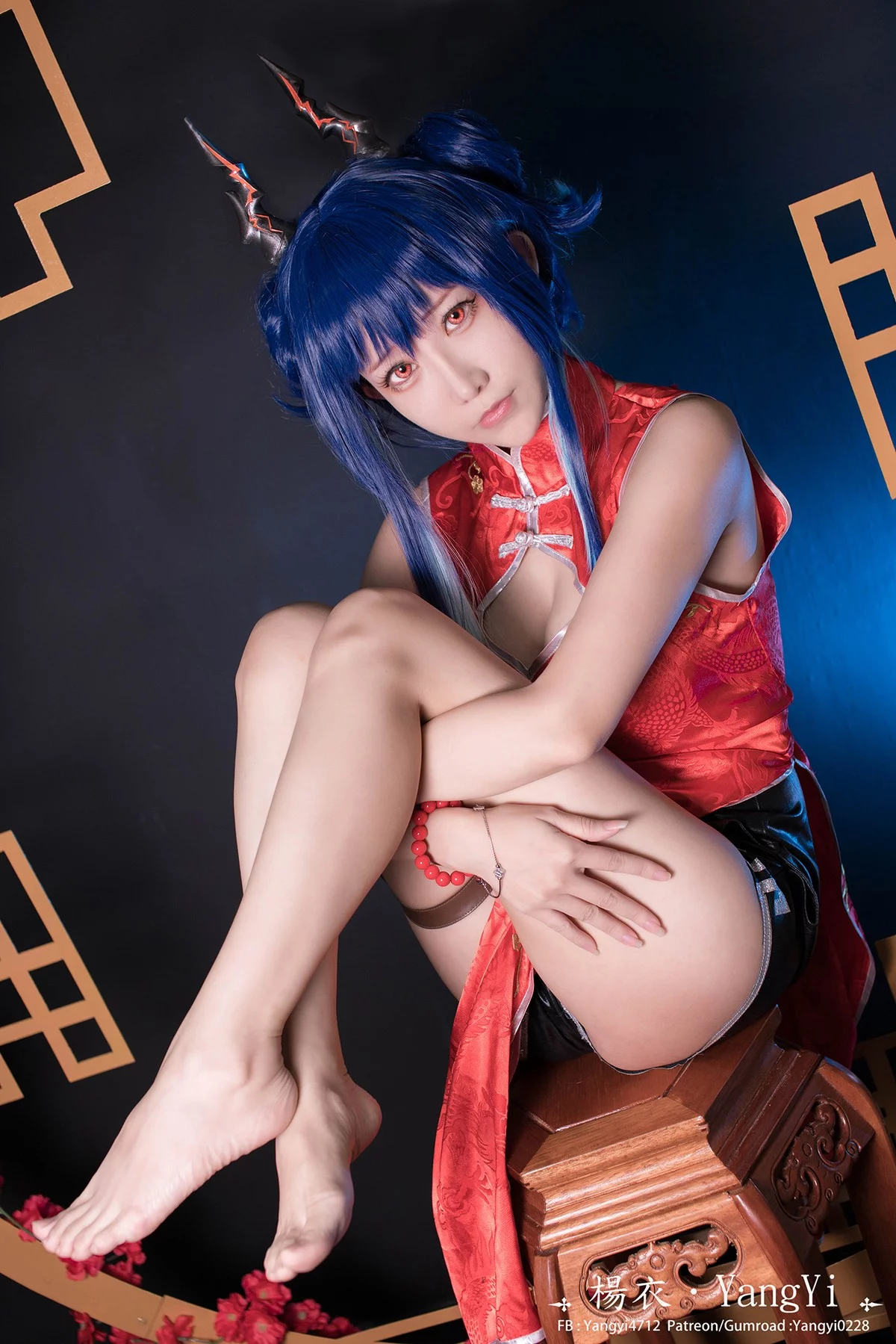 Coser美女yangyi杨衣Cos图片合集主题私房性感Cos服饰系列秀完美身材诱惑写真203P