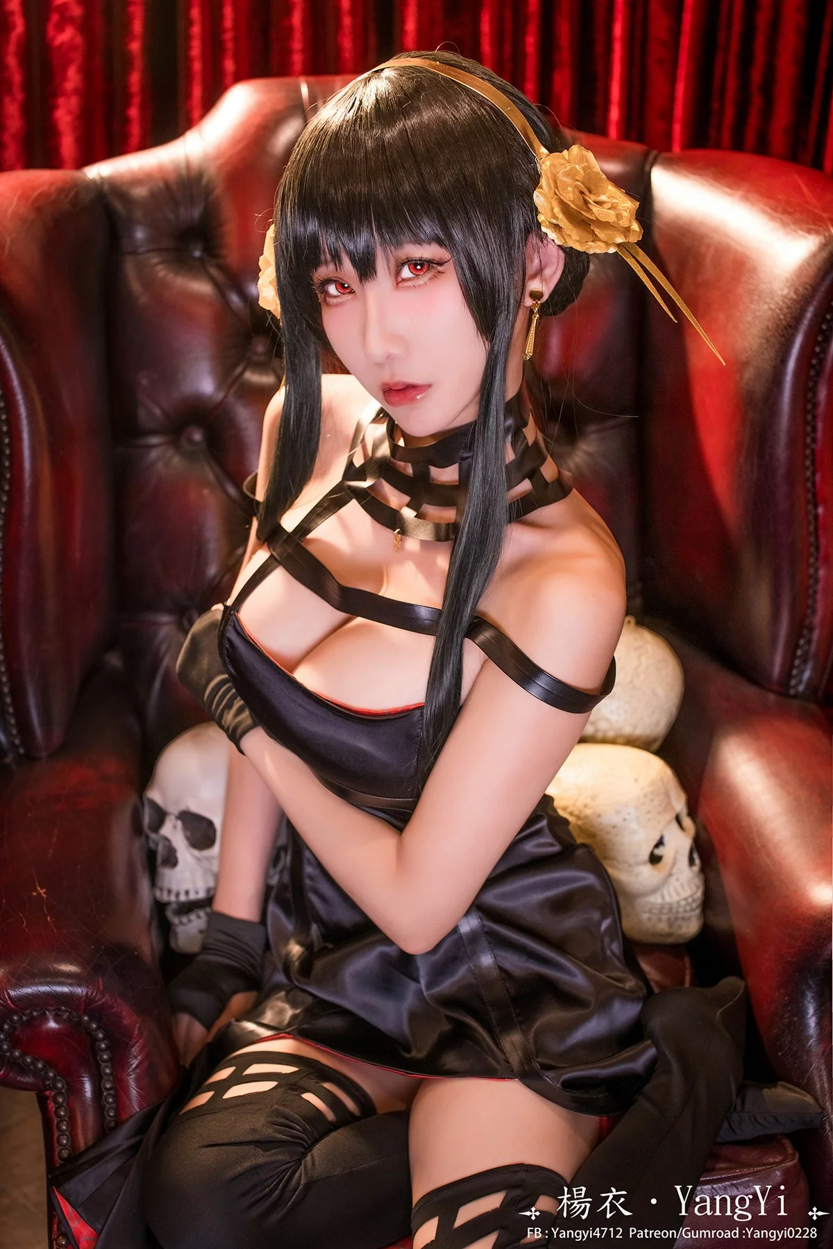 Coser美女yangyi杨衣Cos图片合集主题私房性感Cos服饰系列秀完美身材诱惑写真203P