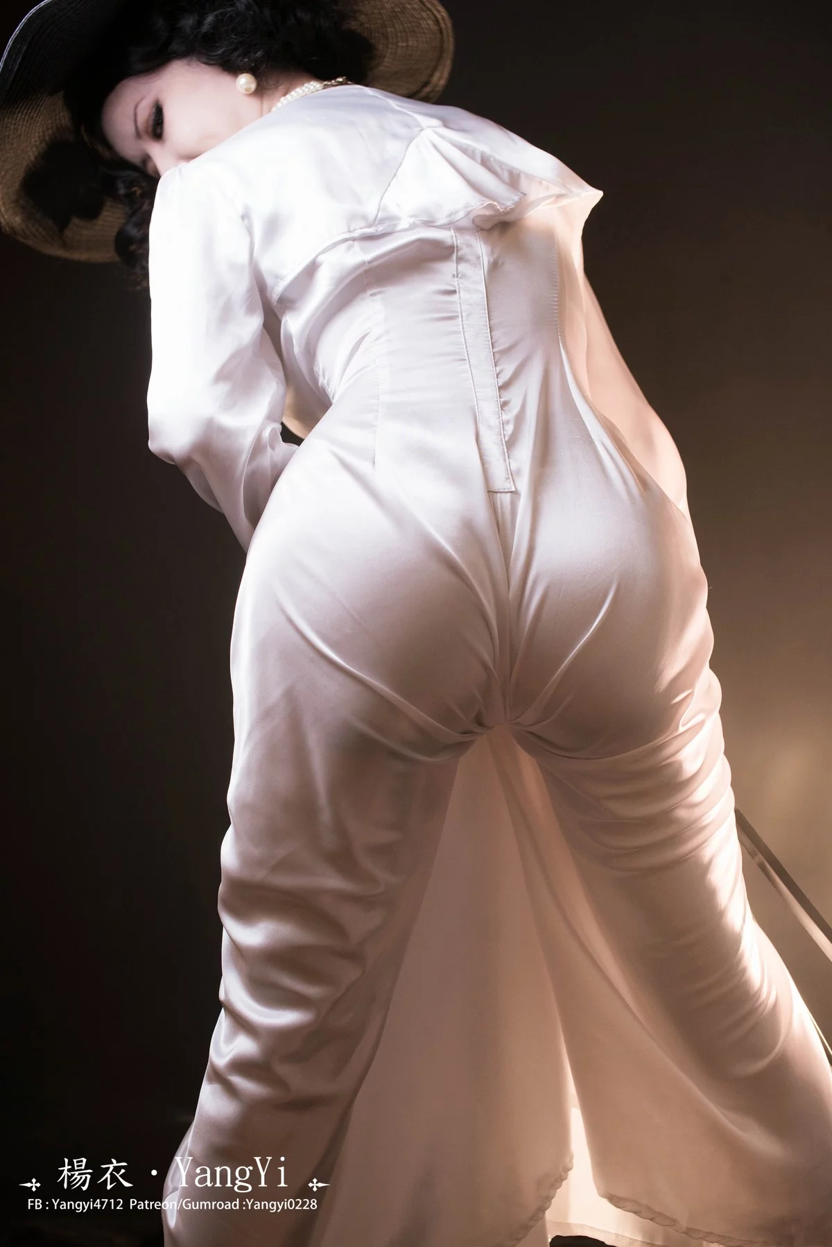 Coser美女yangyi杨衣Cos图片合集主题私房性感Cos服饰系列秀完美身材诱惑写真203P