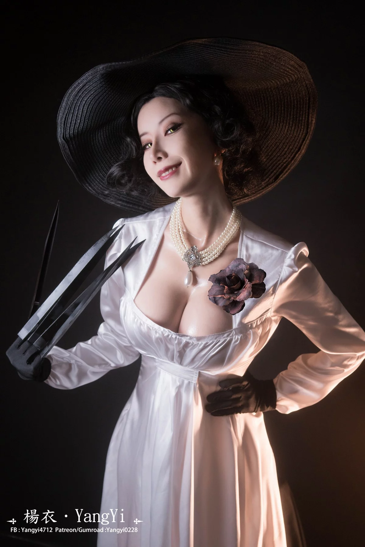 Coser美女yangyi杨衣Cos图片合集主题私房性感Cos服饰系列秀完美身材诱惑写真203P