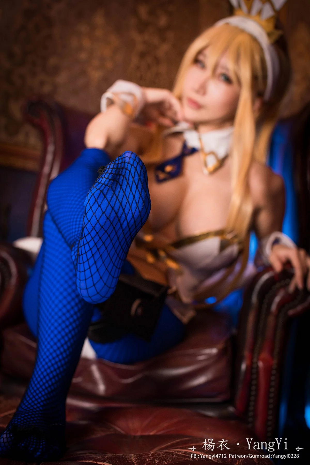 Coser美女yangyi杨衣Cos图片合集主题私房性感Cos服饰系列秀完美身材诱惑写真203P