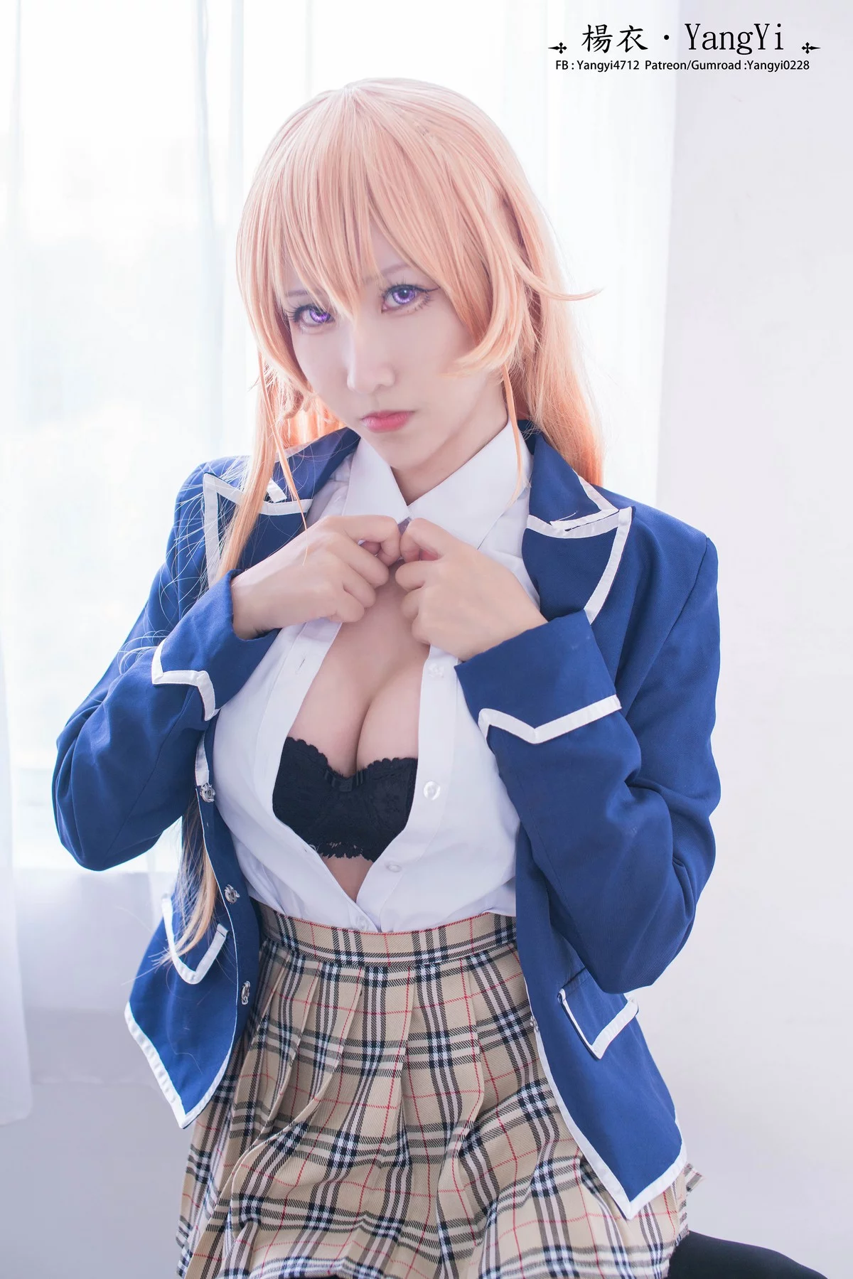 Coser美女yangyi杨衣Cos图片合集主题私房性感Cos服饰系列秀完美身材诱惑写真203P