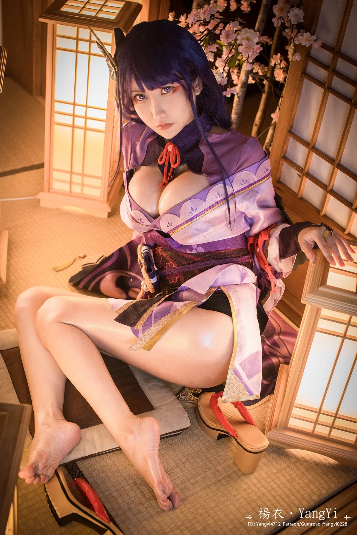 Coser美女yangyi杨衣Cos图片合集主题私房性感Cos服饰系列秀完美身材诱惑写真203P