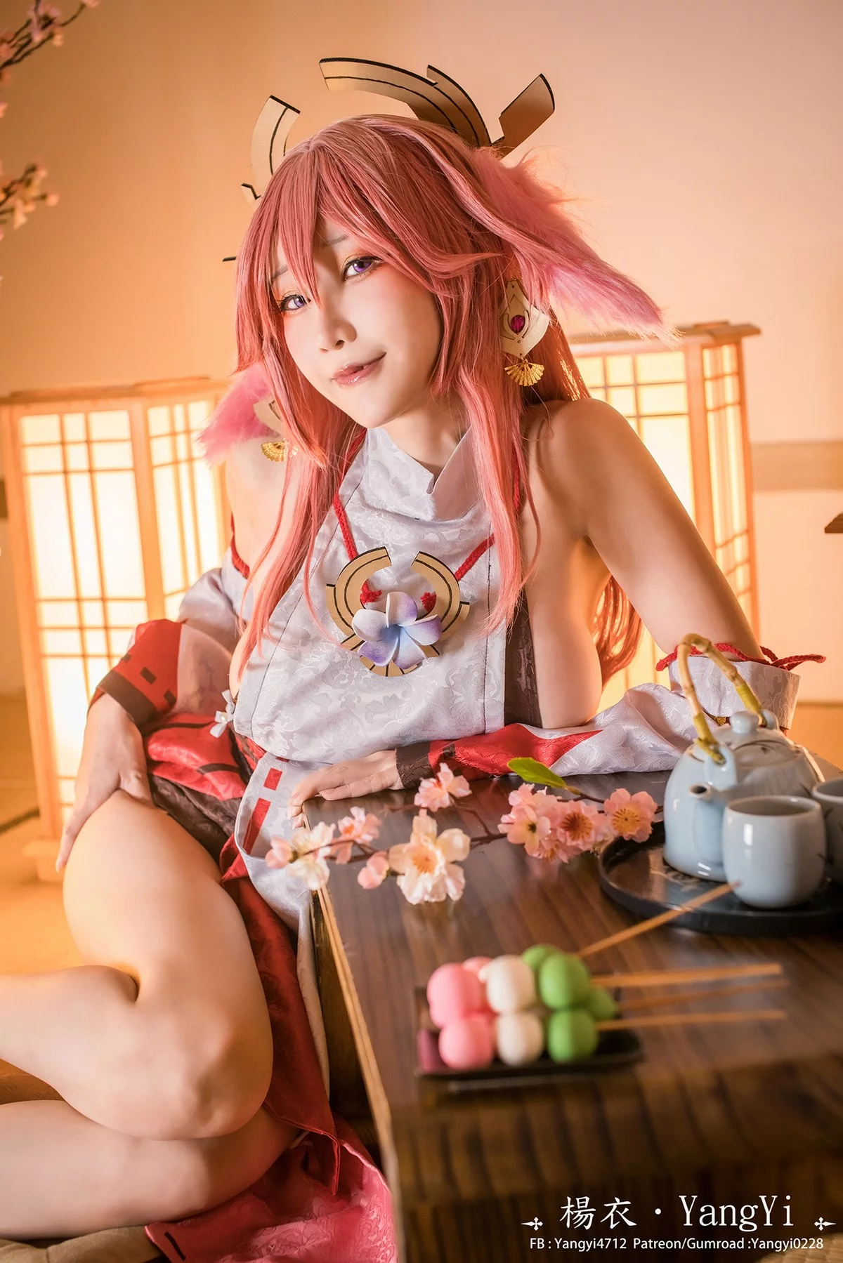 Coser美女yangyi杨衣Cos图片合集主题私房性感Cos服饰系列秀完美身材诱惑写真203P