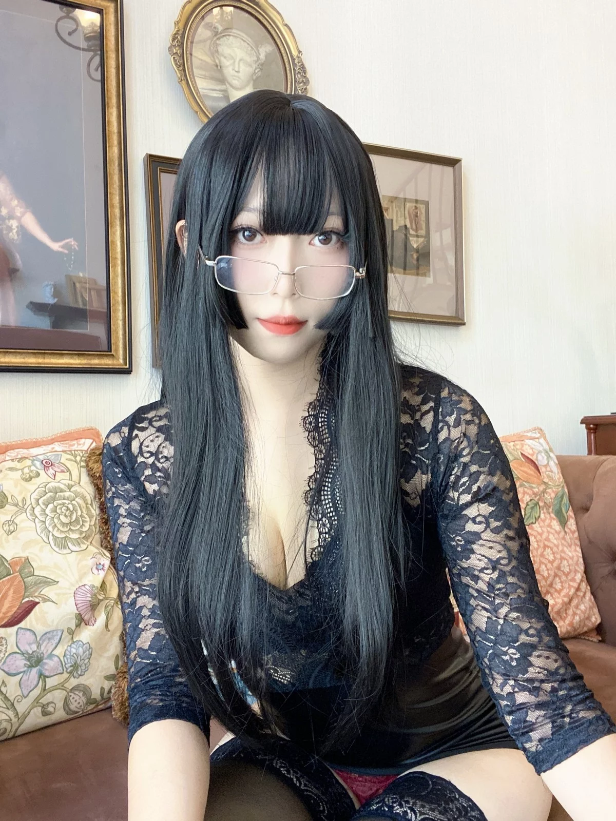 动漫博主Money冷冷黑蕾丝主题私房性感黑色蕾丝内衣配红色蕾丝内裤诱惑写真48P
