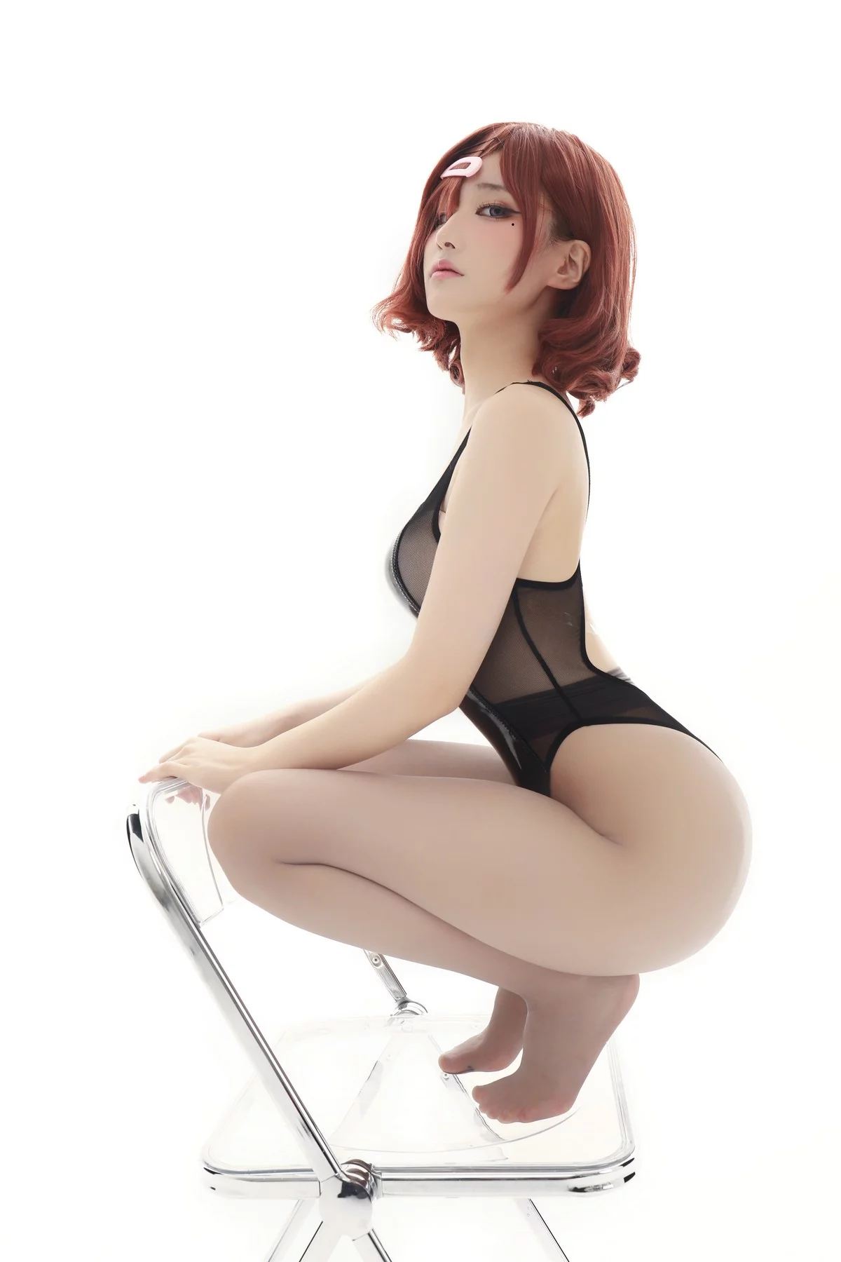 Cos小姐姐幼爱youmeko竞泳无衬衫灰丝主题黑色皮质连体衣配超薄灰丝诱惑写真36P