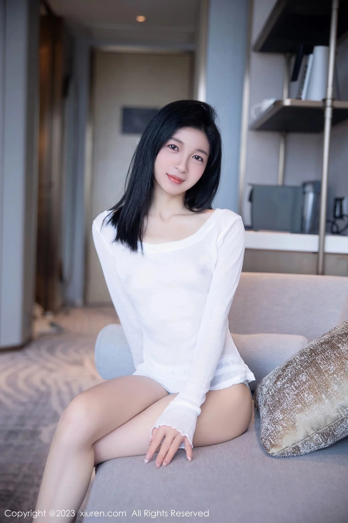 XiuRen第6619期_模特茜茜Kimi性感白色轻透上衣配运动内裤秀曼妙身姿诱惑写真96P