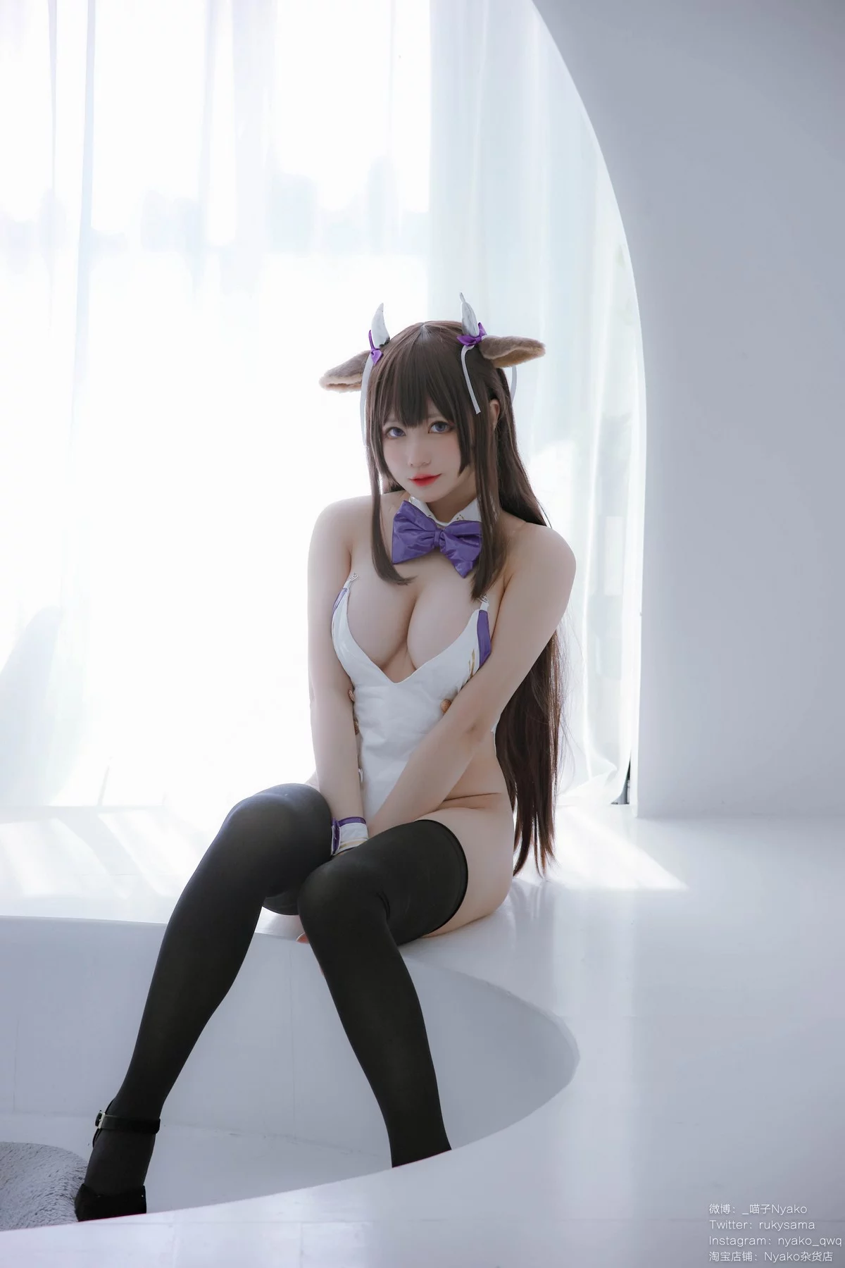 网络美女Nyako喵子牛牛赌场女郎主题性感高叉连体吊带配黑丝袜丰满诱惑写真113P
