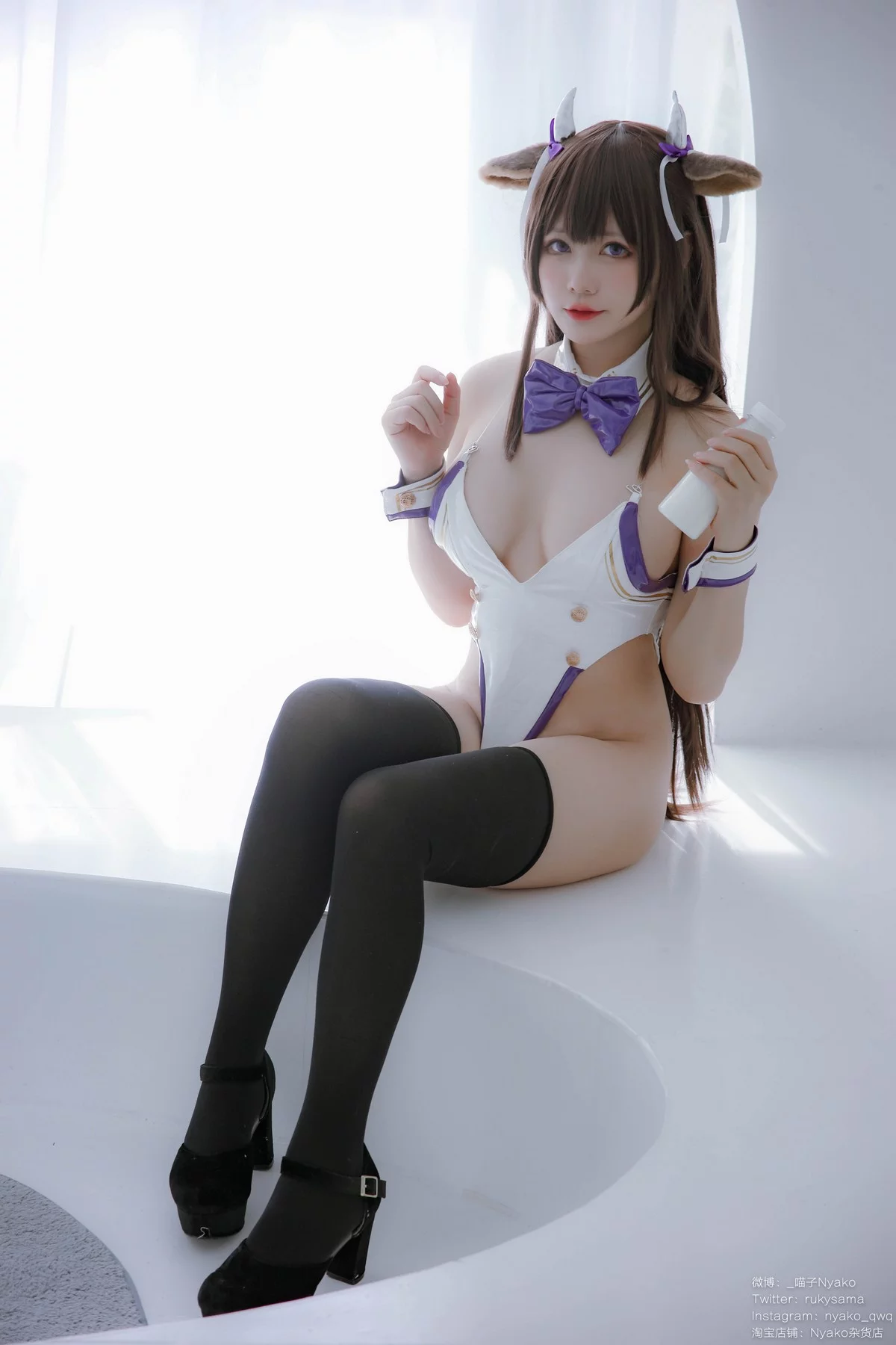 网络美女Nyako喵子牛牛赌场女郎主题性感高叉连体吊带配黑丝袜丰满诱惑写真113P