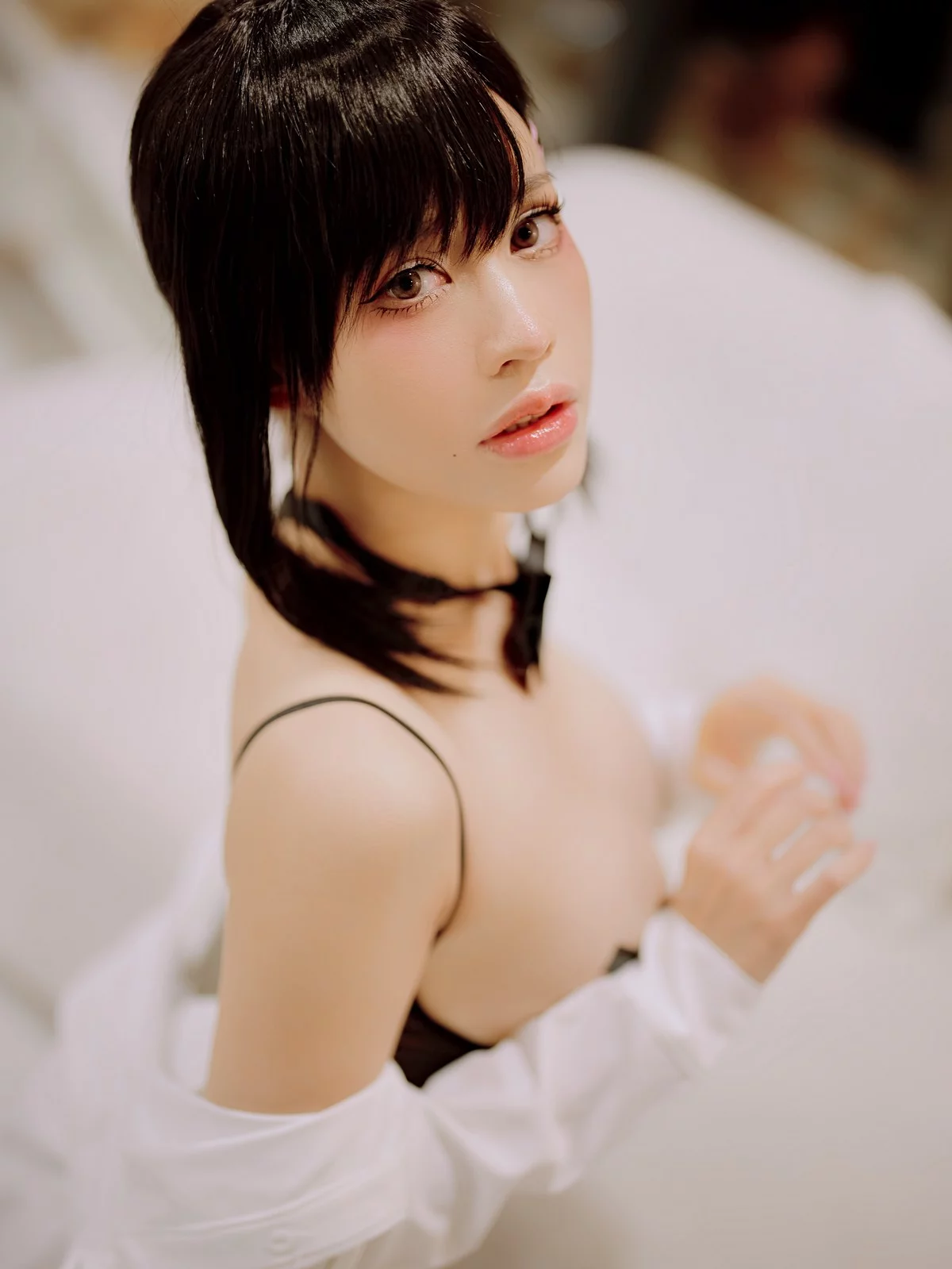 网络美女PingPing-Kobeni主题性感白T配黑色薄透连体衣秀豪乳翘臀诱惑写真57P