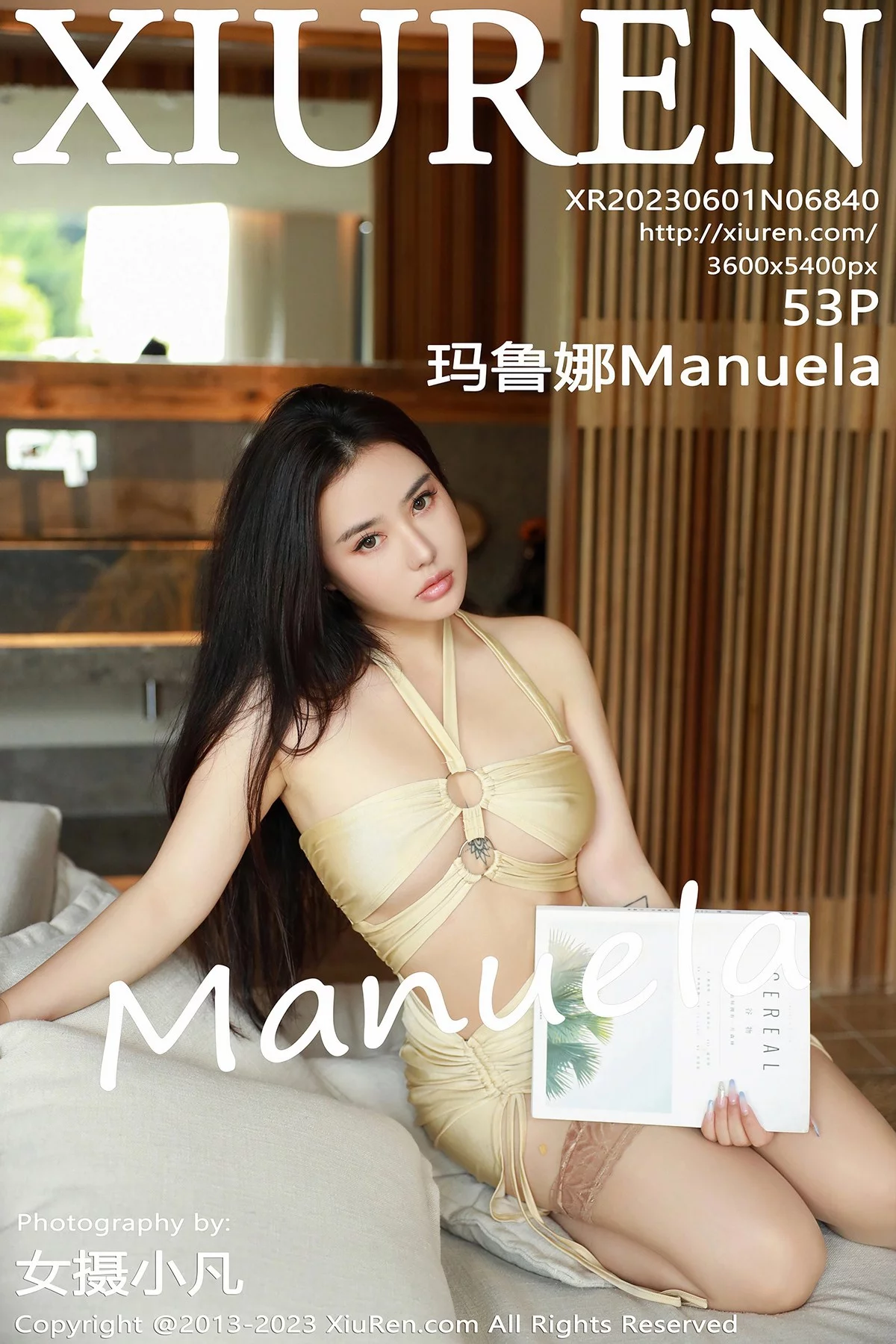 XiuRen第6840期_女神Manuela玛鲁娜性感浅黄色露肩连衣裙秀翘臀美腿诱惑写真53P