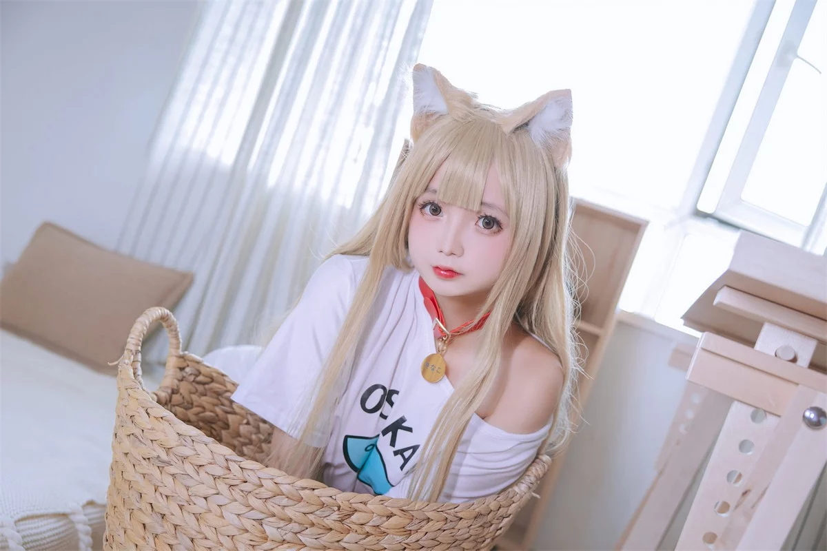 Cosplay美女日奈娇黄豆粉主题私房半脱性感白T露傲人豪乳遮点惹火诱惑写真159P