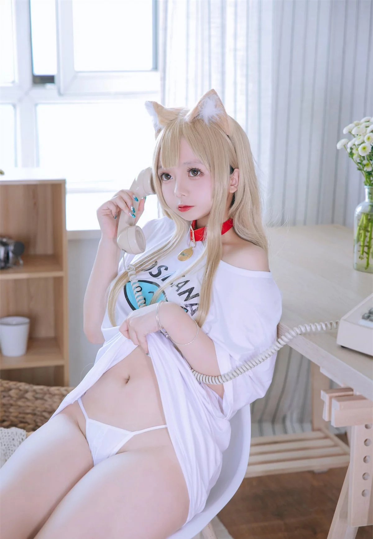 Cosplay美女日奈娇黄豆粉主题私房半脱性感白T露傲人豪乳遮点惹火诱惑写真159P