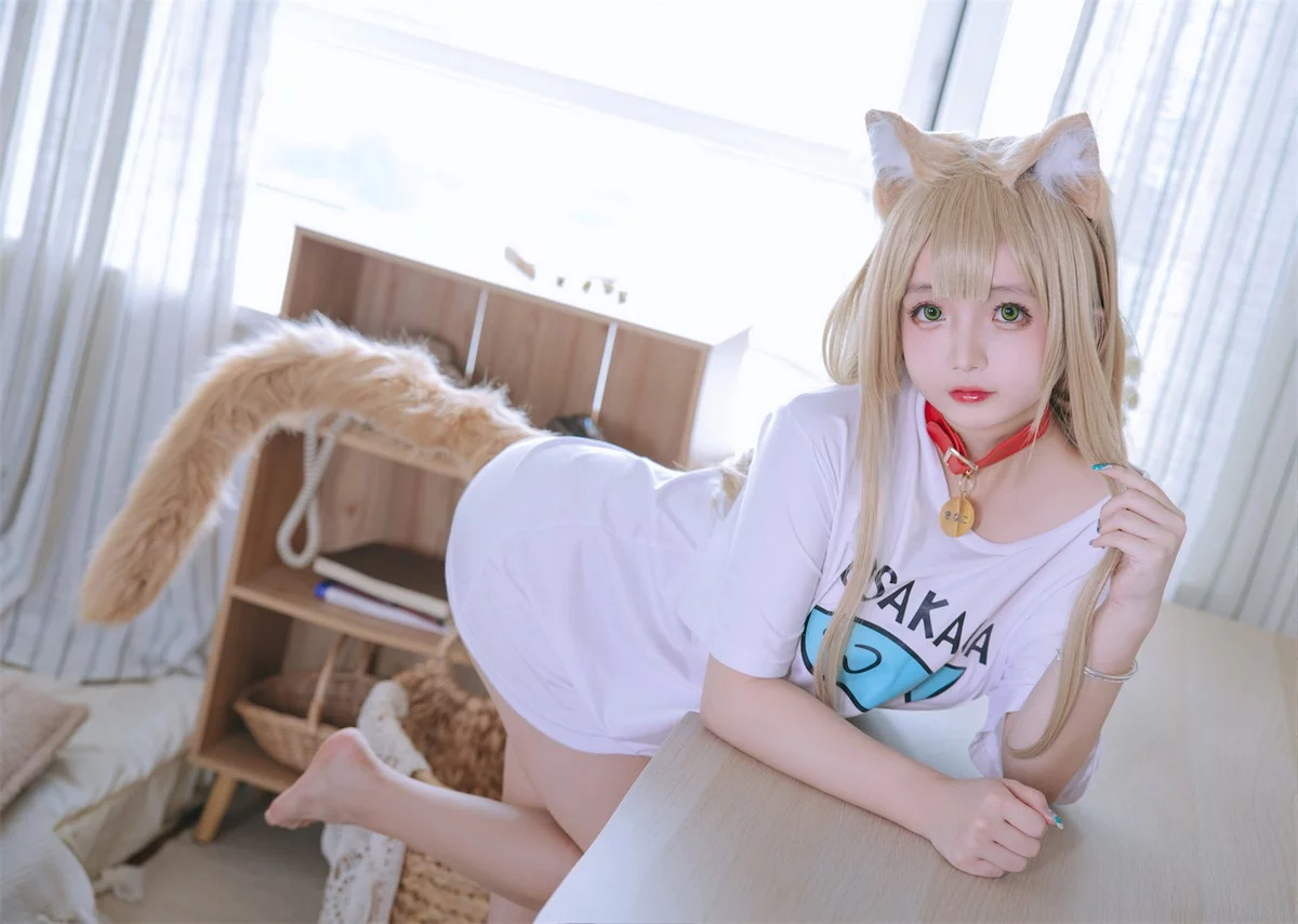 Cosplay美女日奈娇黄豆粉主题私房半脱性感白T露傲人豪乳遮点惹火诱惑写真159P