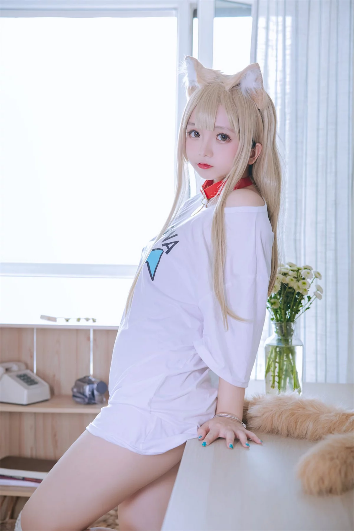 Cosplay美女日奈娇黄豆粉主题私房半脱性感白T露傲人豪乳遮点惹火诱惑写真159P