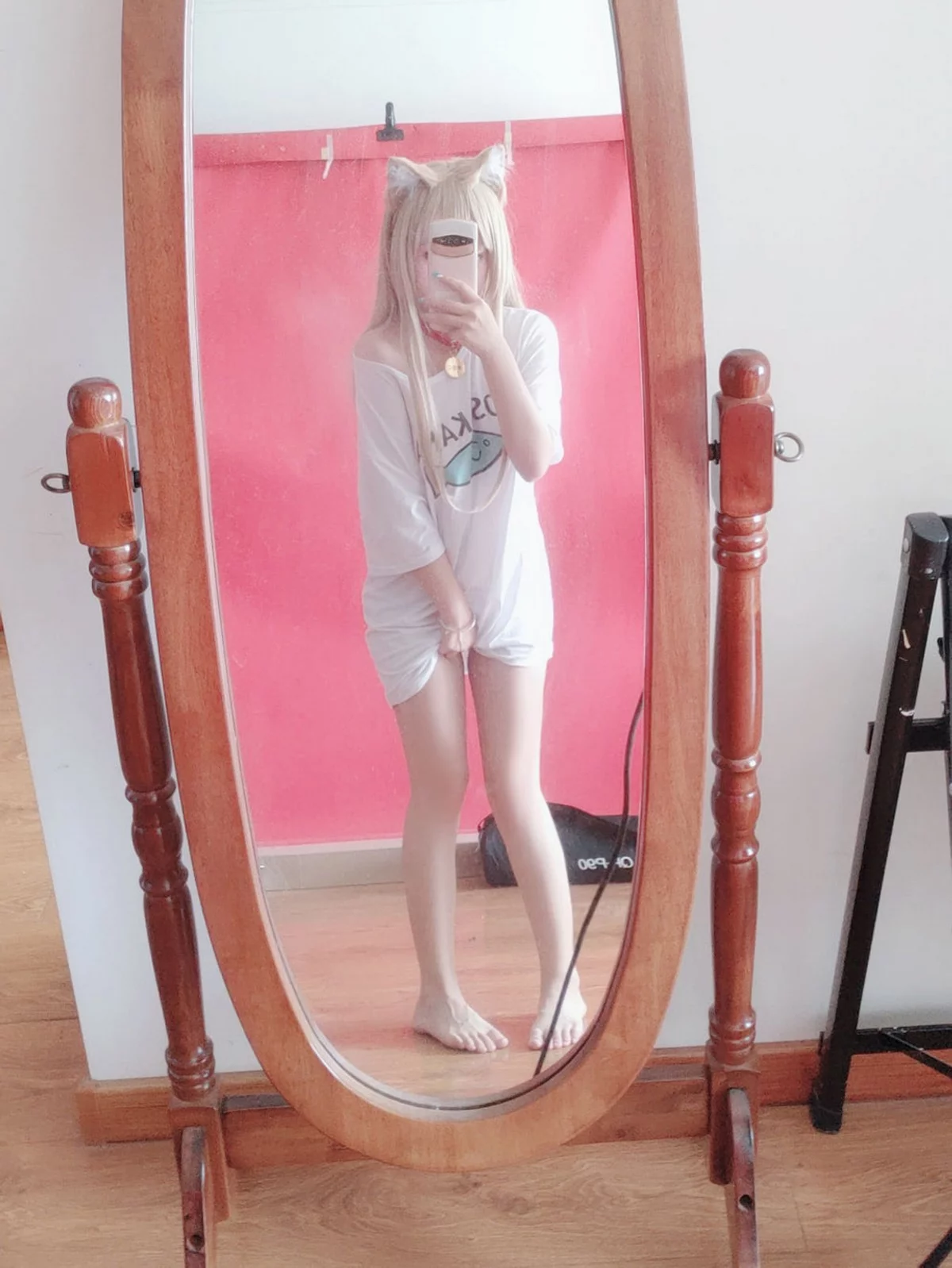 Cosplay美女日奈娇黄豆粉主题私房半脱性感白T露傲人豪乳遮点惹火诱惑写真159P