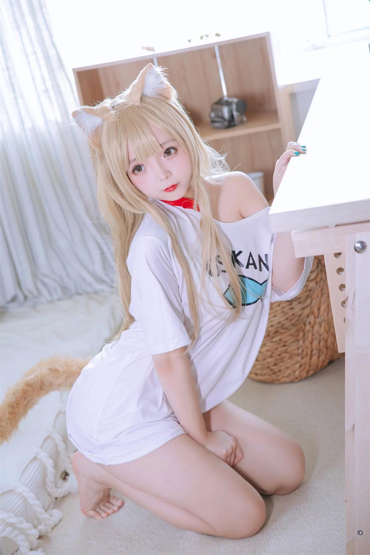 Cosplay美女日奈娇黄豆粉主题私房半脱性感白T露傲人豪乳遮点惹火诱惑写真159P