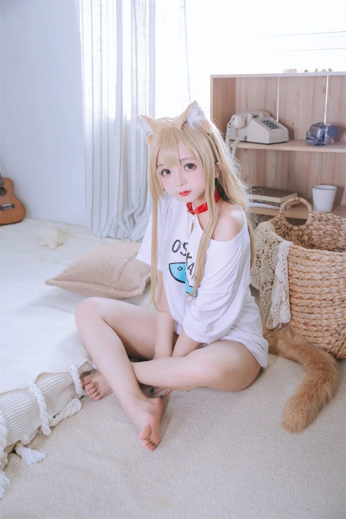 Cosplay美女日奈娇黄豆粉主题私房半脱性感白T露傲人豪乳遮点惹火诱惑写真159P