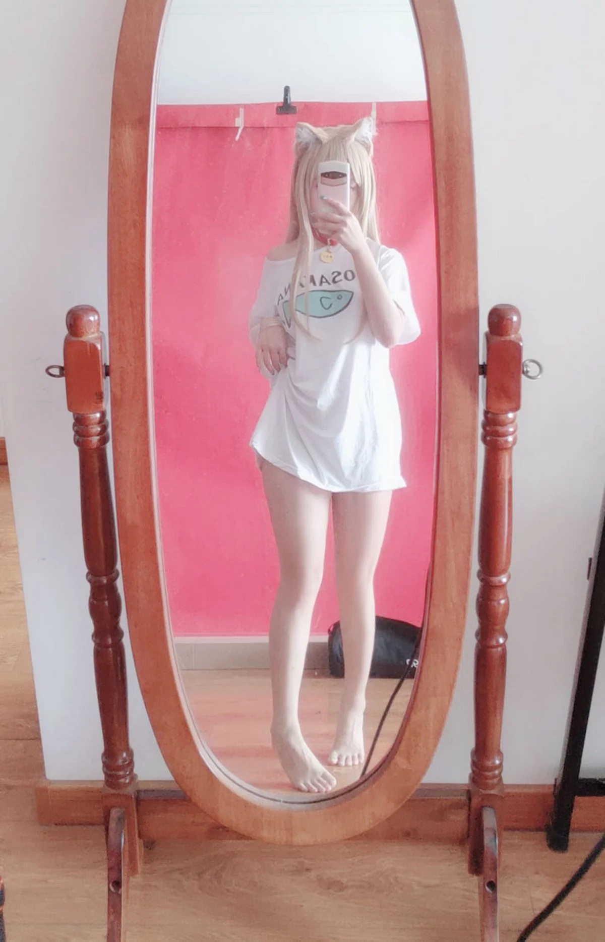 Cosplay美女日奈娇黄豆粉主题私房半脱性感白T露傲人豪乳遮点惹火诱惑写真159P