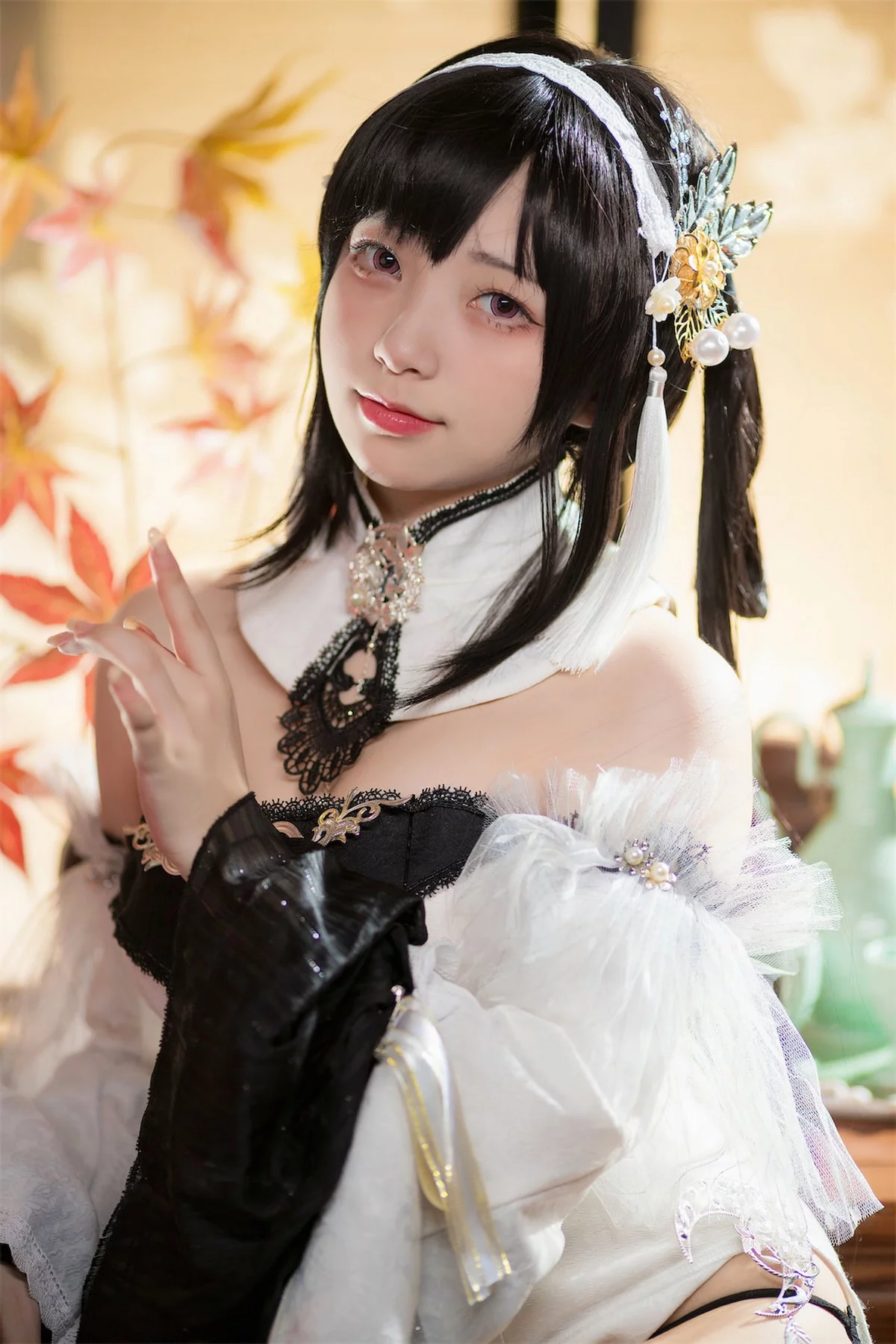 网络美女花铃镇海主题私房性感黑白礼裙配黑色蕾丝袜秀曼妙身姿迷人诱惑写真109P