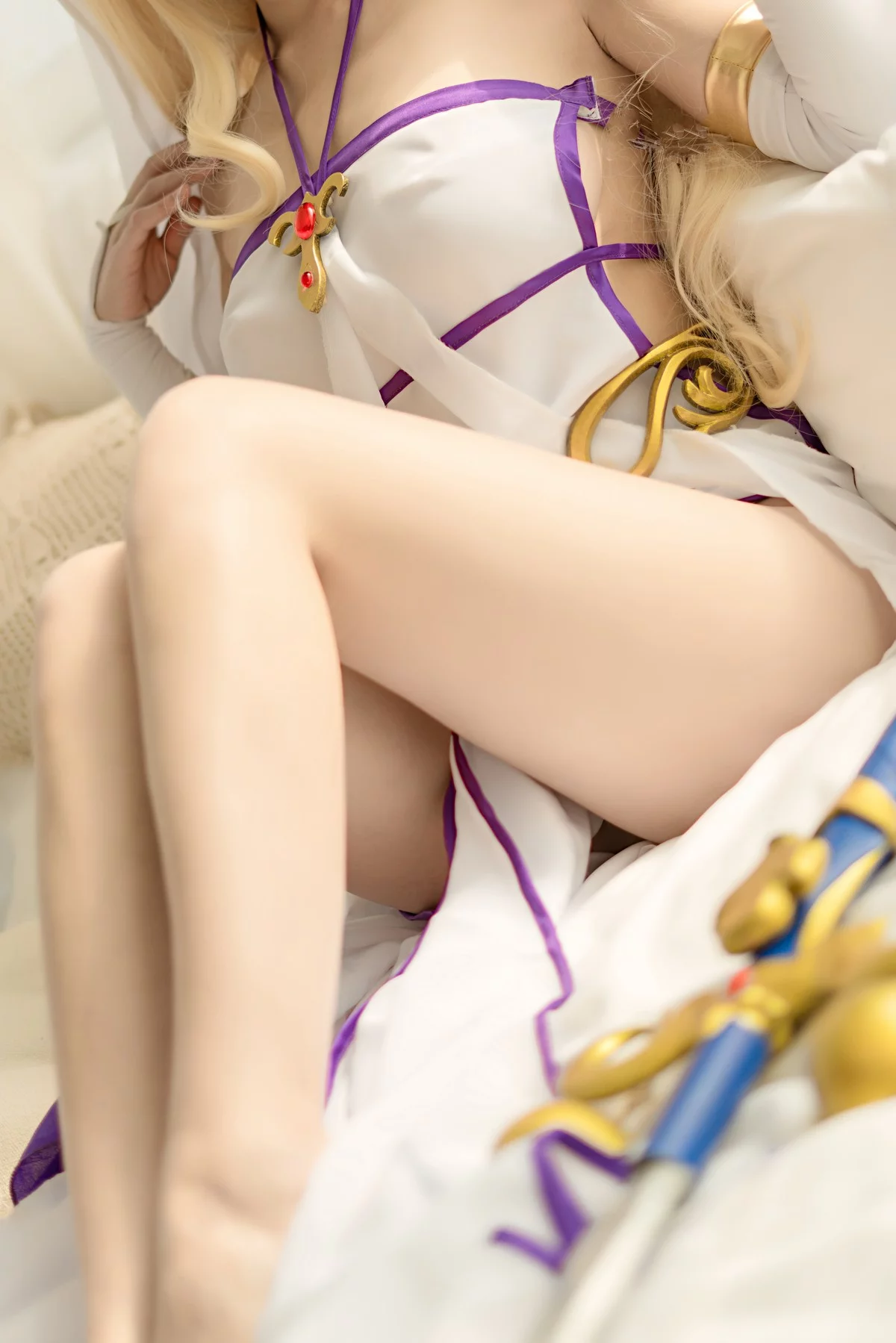 动漫博主小仓千代w剑圣女主题私房性感白色薄纱礼裙服饰秀曼妙身姿诱惑写真40P