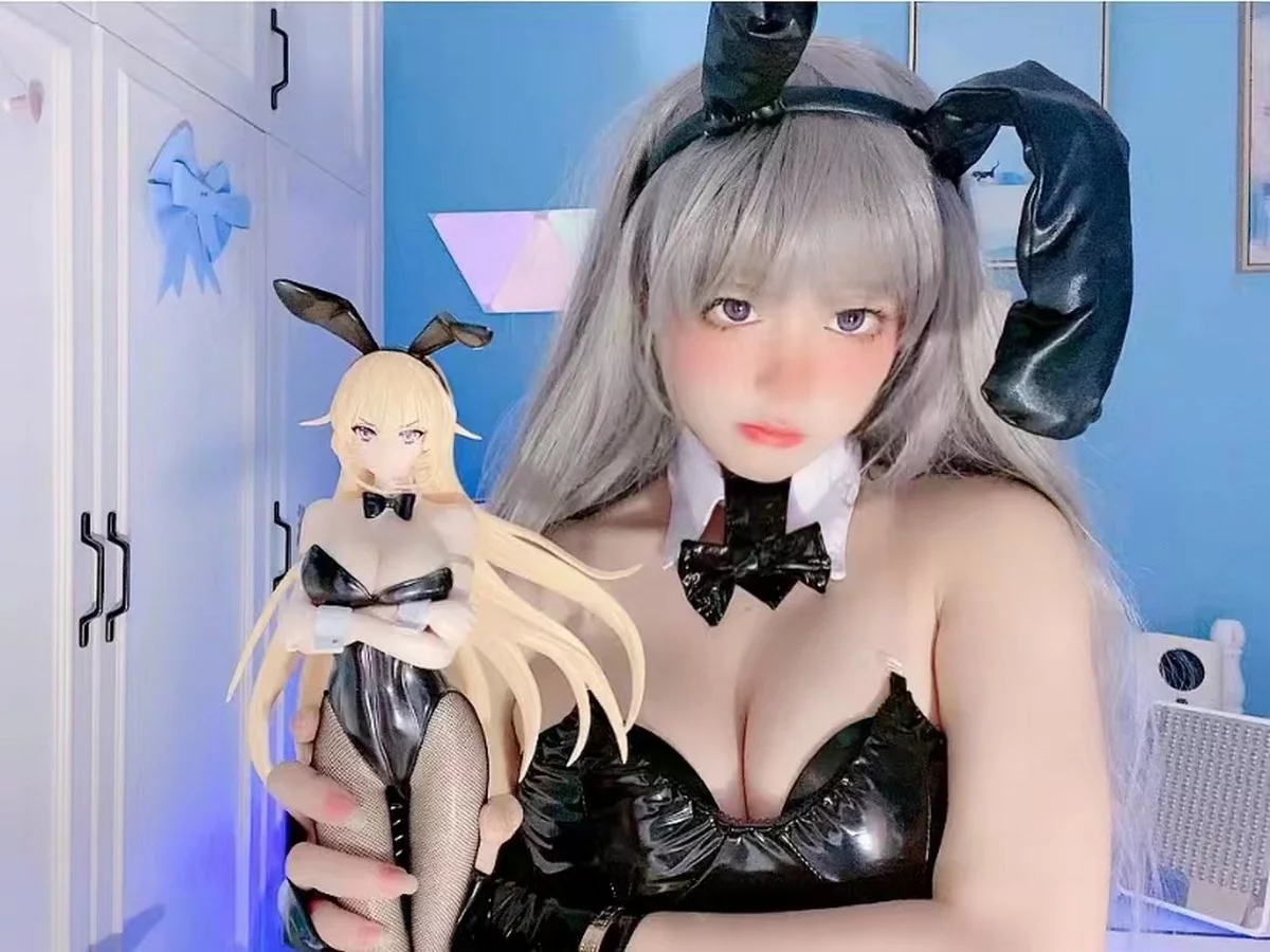 网红美女佳佳拖把兔女郎主题性感低胸皮质连体衣配黑丝网袜秀完美身材诱惑写真131P