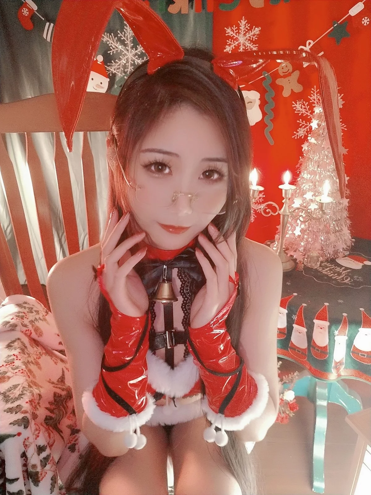 网红美女晓美妈乱室佳人主题私房床上性感金色内衣秀完美身材迷人诱惑写真61P