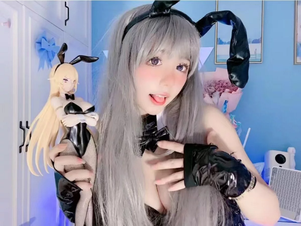 网红美女佳佳拖把兔女郎主题性感低胸皮质连体衣配黑丝网袜秀完美身材诱惑写真131P