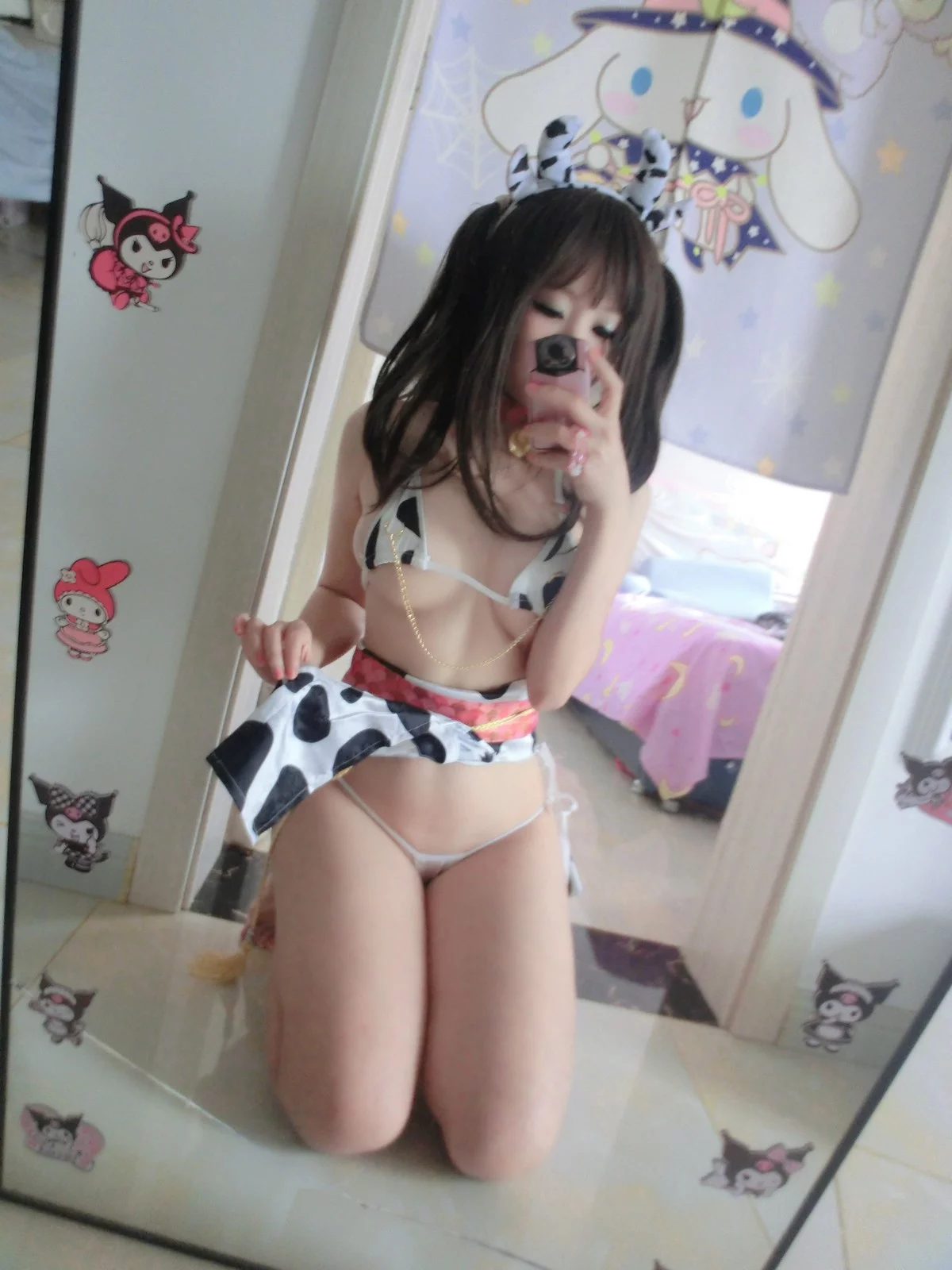 网络美女软妹摇摇乐乳牛姐姐主题私房性感三点式奶牛内衣秀完美身材诱惑写真143P